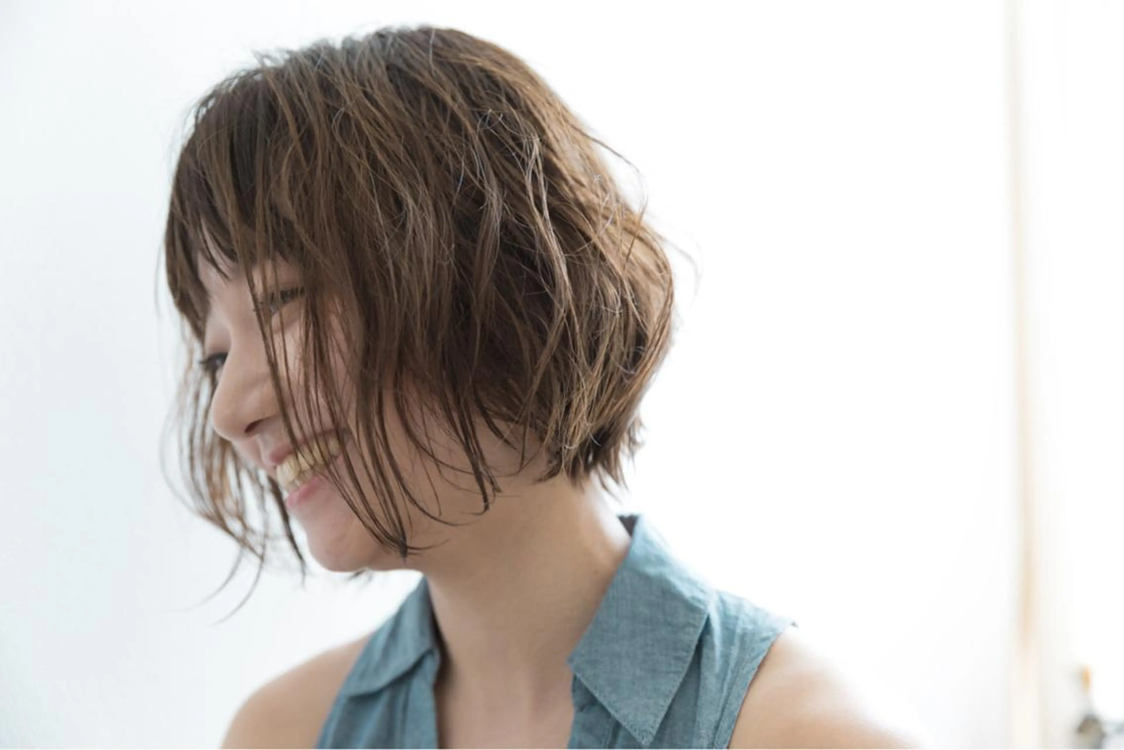ショート カラー ツジガキ ユウスケのヘアスタイル