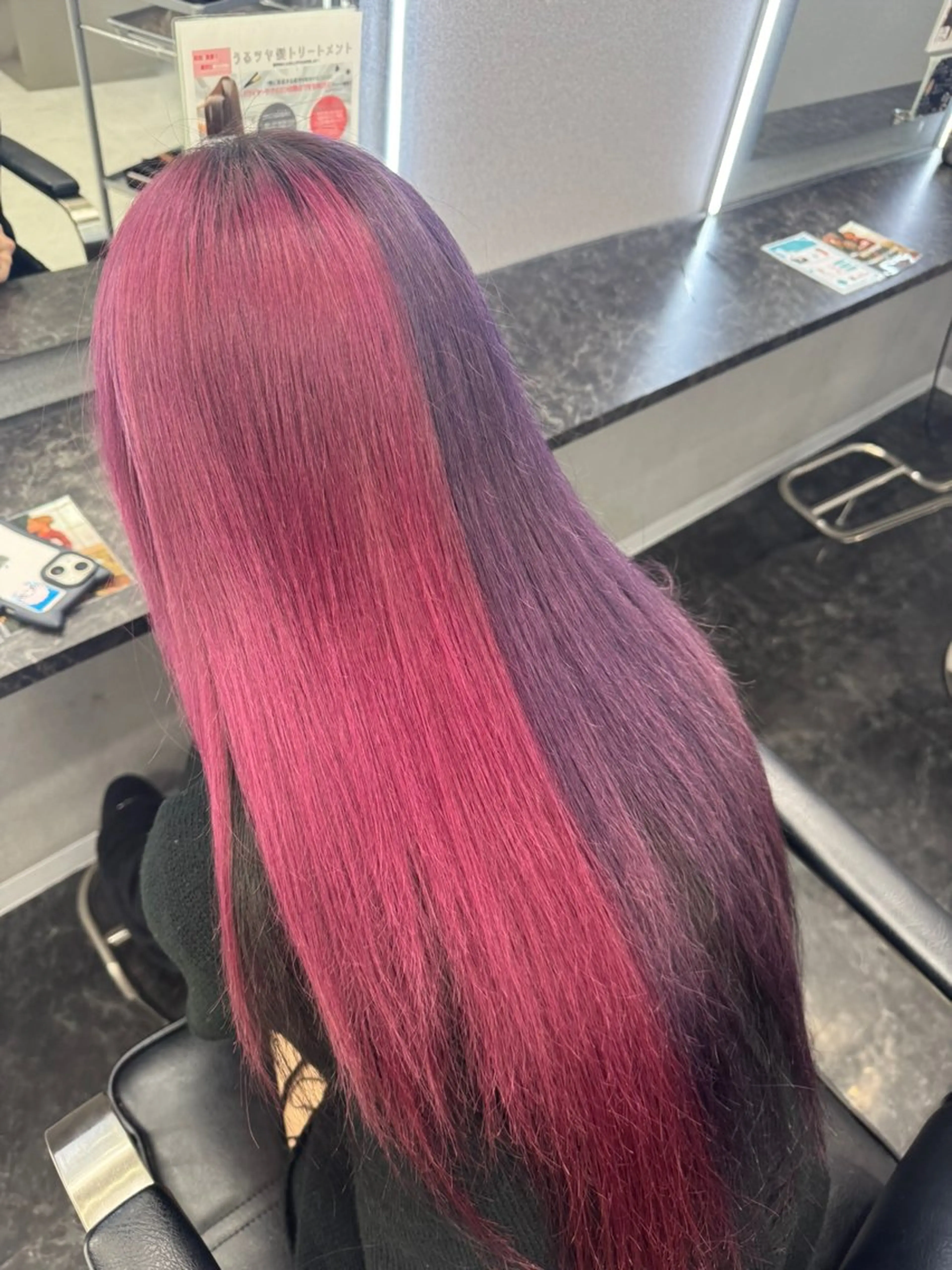 ロング カラー 安達 星乃叶のヘアスタイル