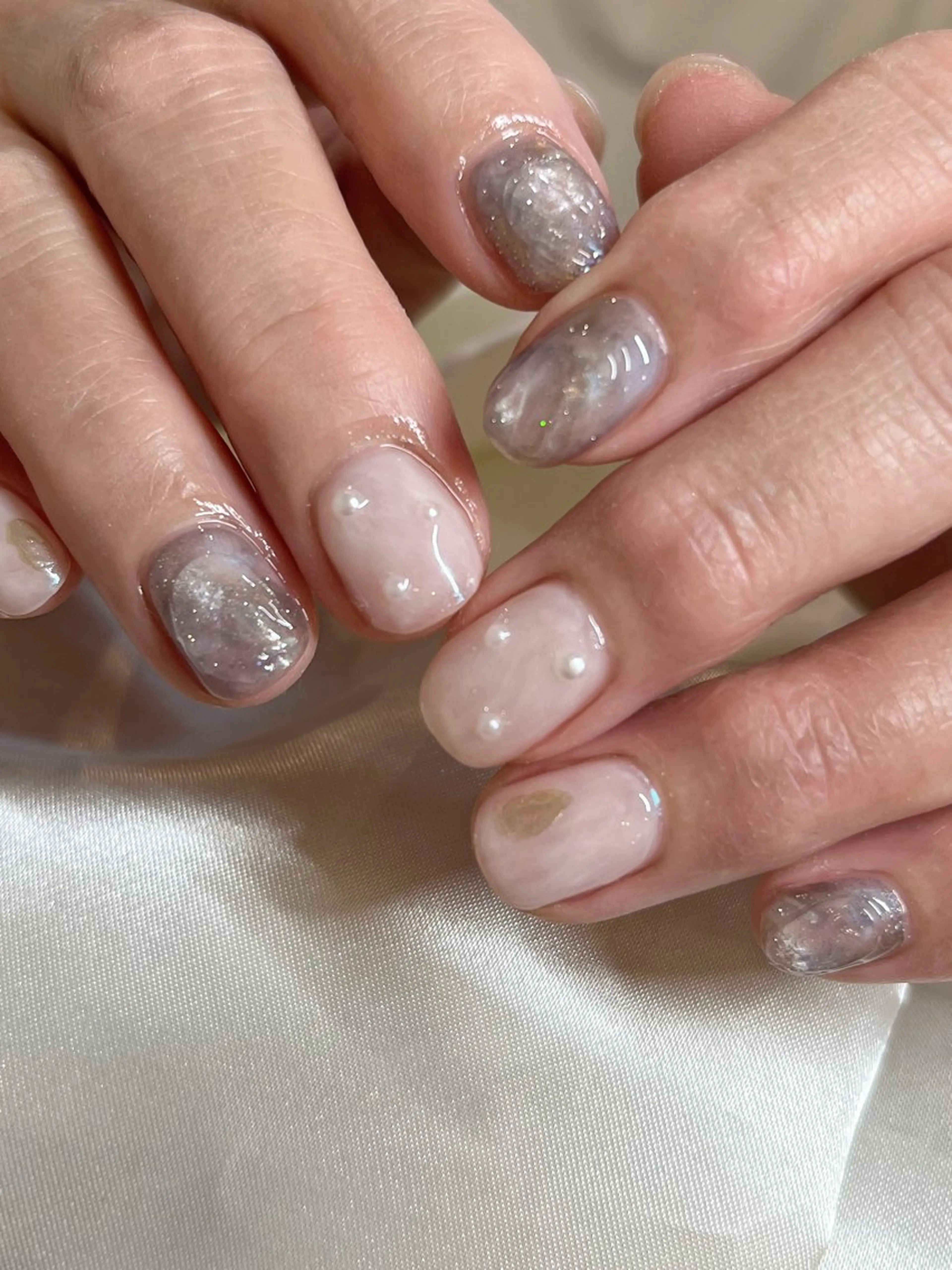 ネイル ブルー ニュアンスネイル ハンドネイル petit sarina..ෆのネイルデザイン