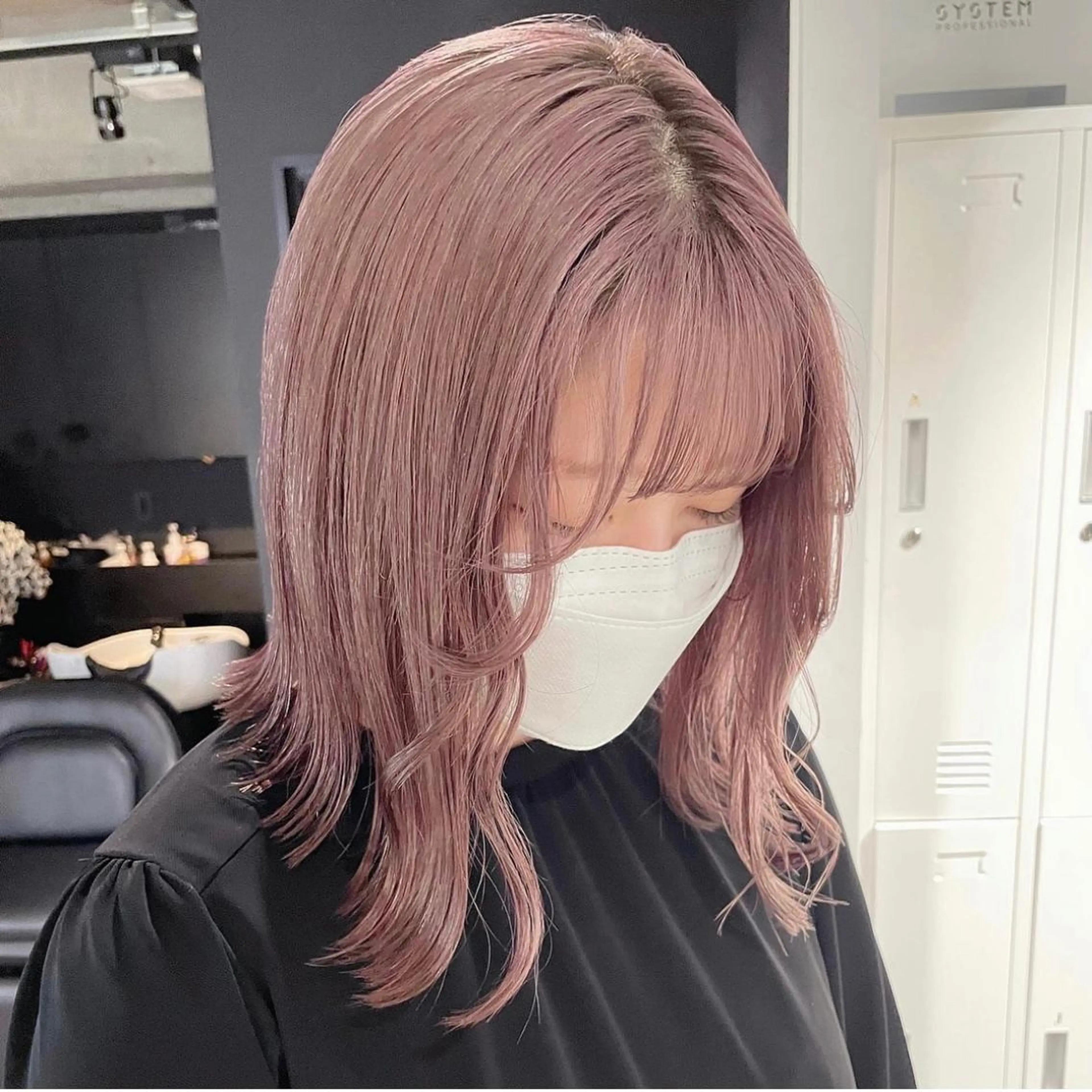 セミロング カラー ベージュカラー ミルクティーベージュ ヘアカラー トリートメント ✨ハイトーン✨ 濱田知孝のヘアスタイル