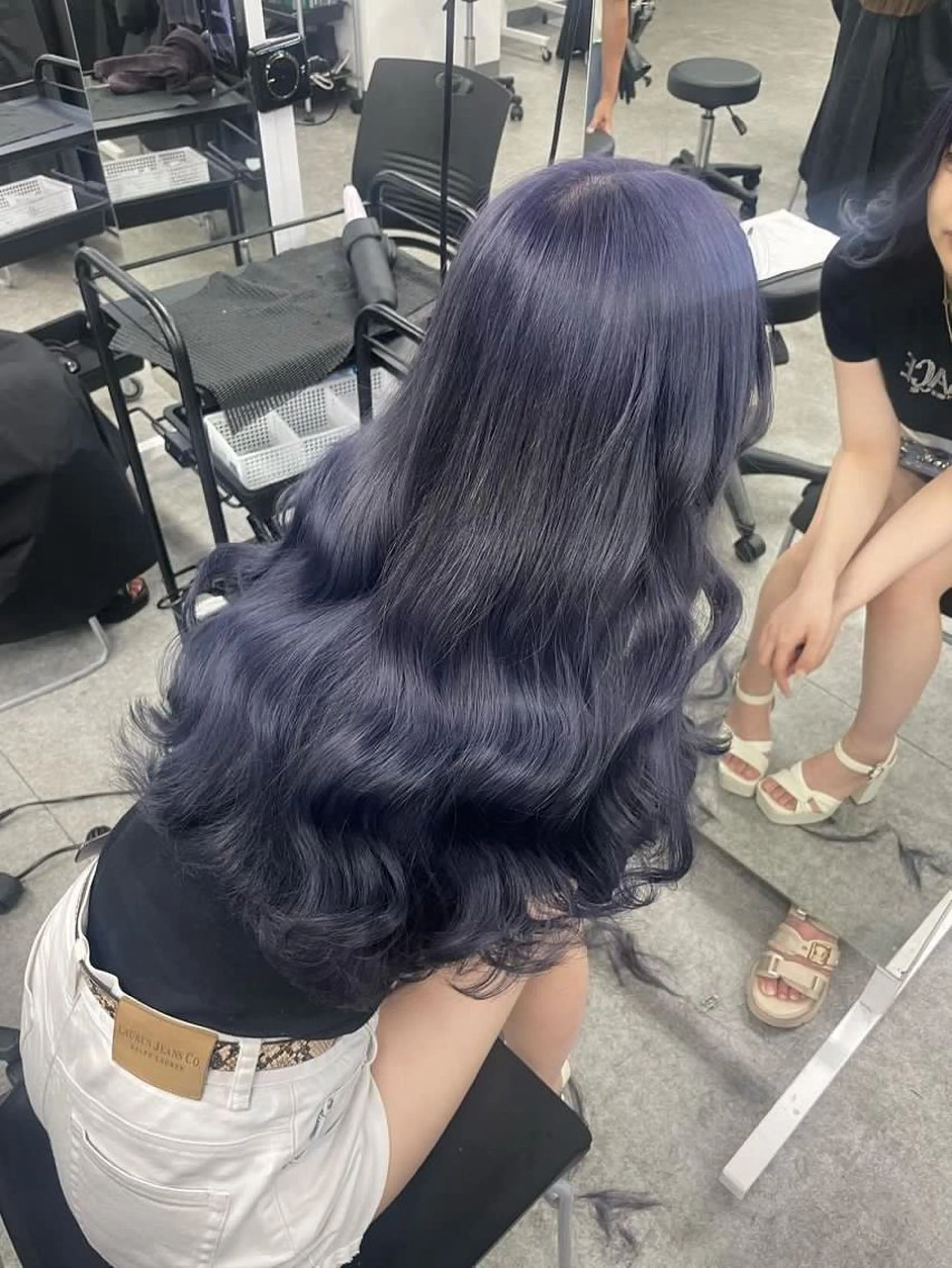 ロング メンズ 艶感ミルクティー🤍 色落ち綺麗🤍ともやのヘアスタイル