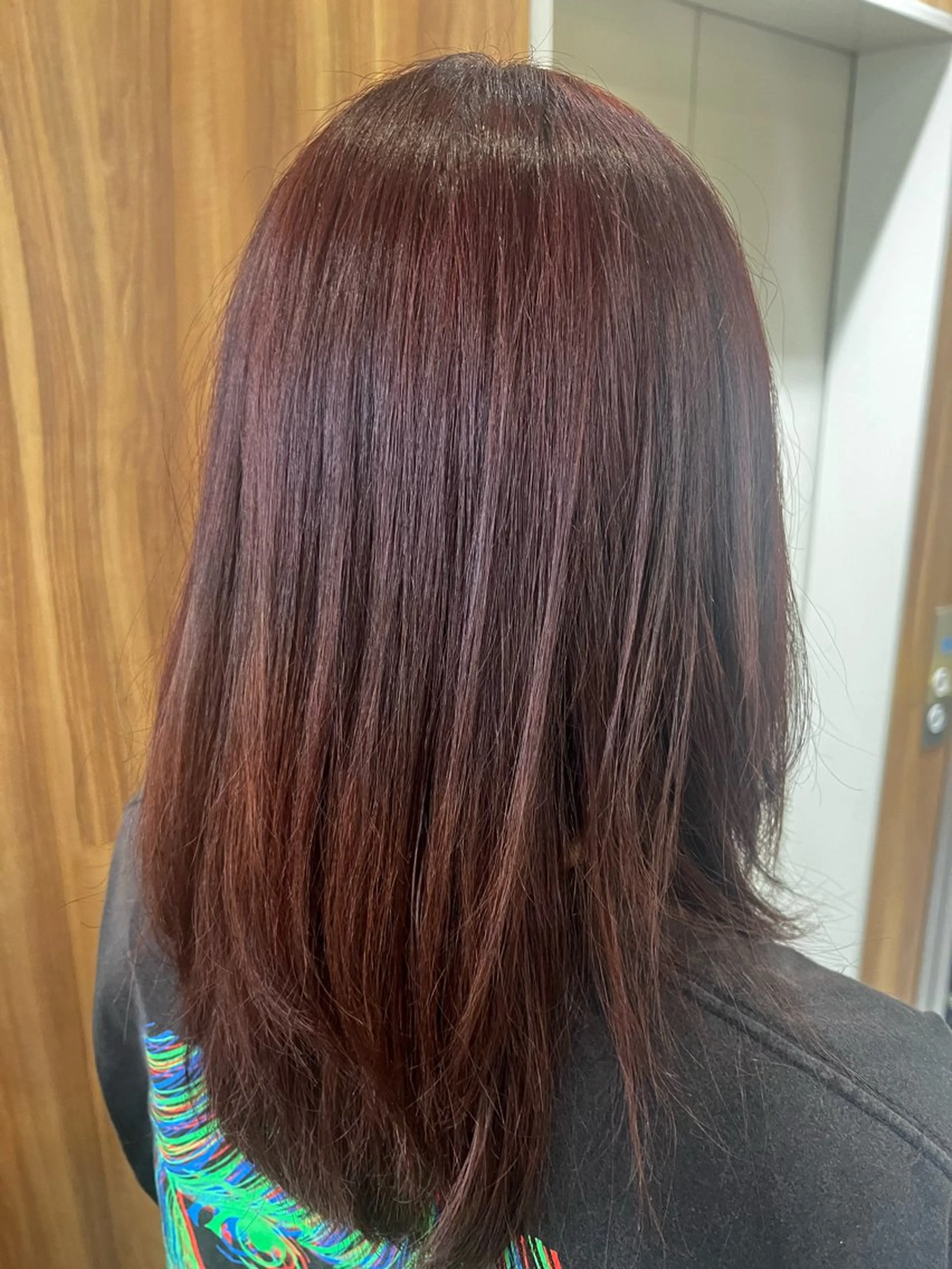 カラー コバヤシ ユメのヘアスタイル