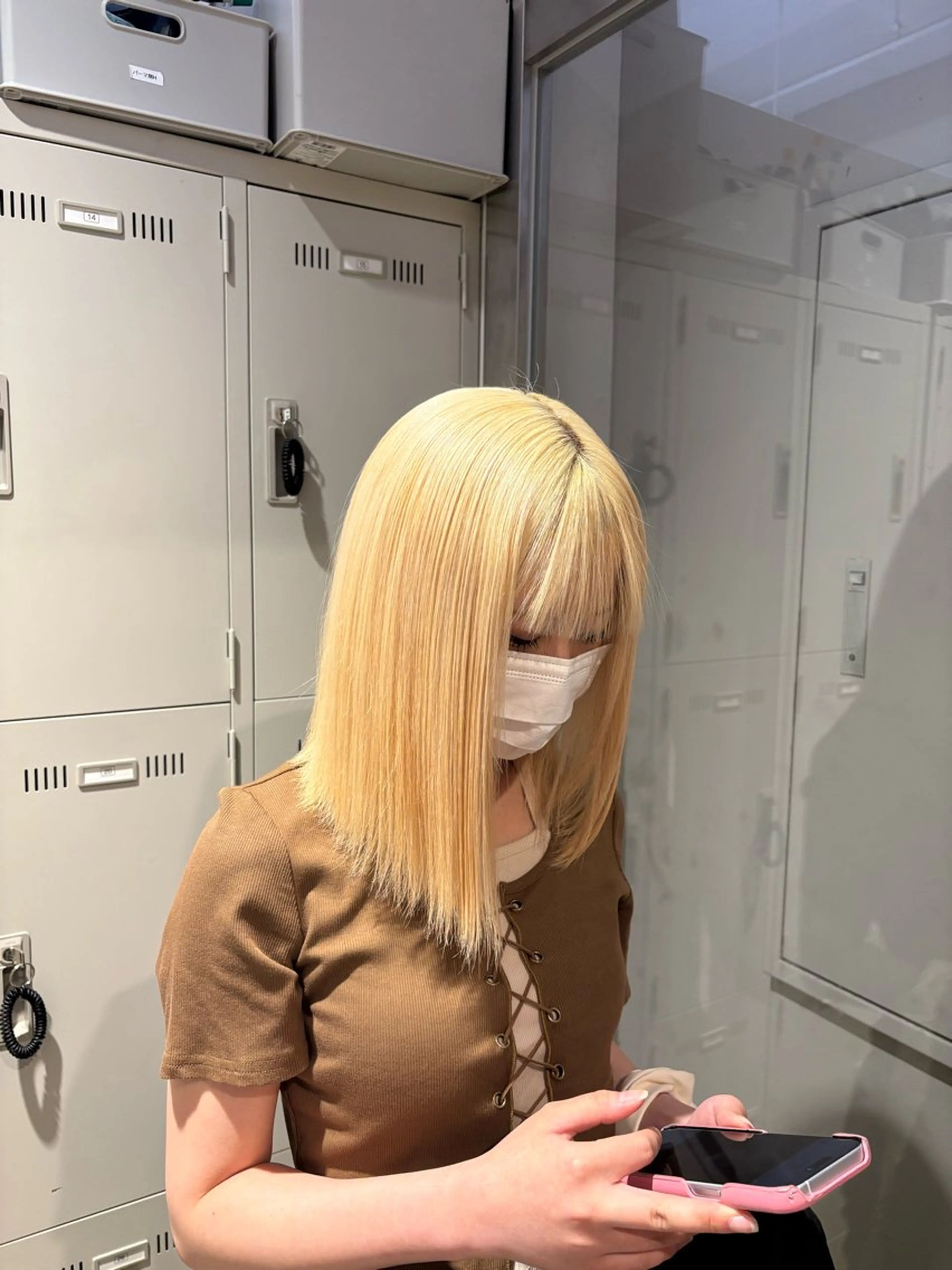 カラー ヘアカラー 透明感ベージュ🤎 ナチュラルレイヤーのヘアスタイル