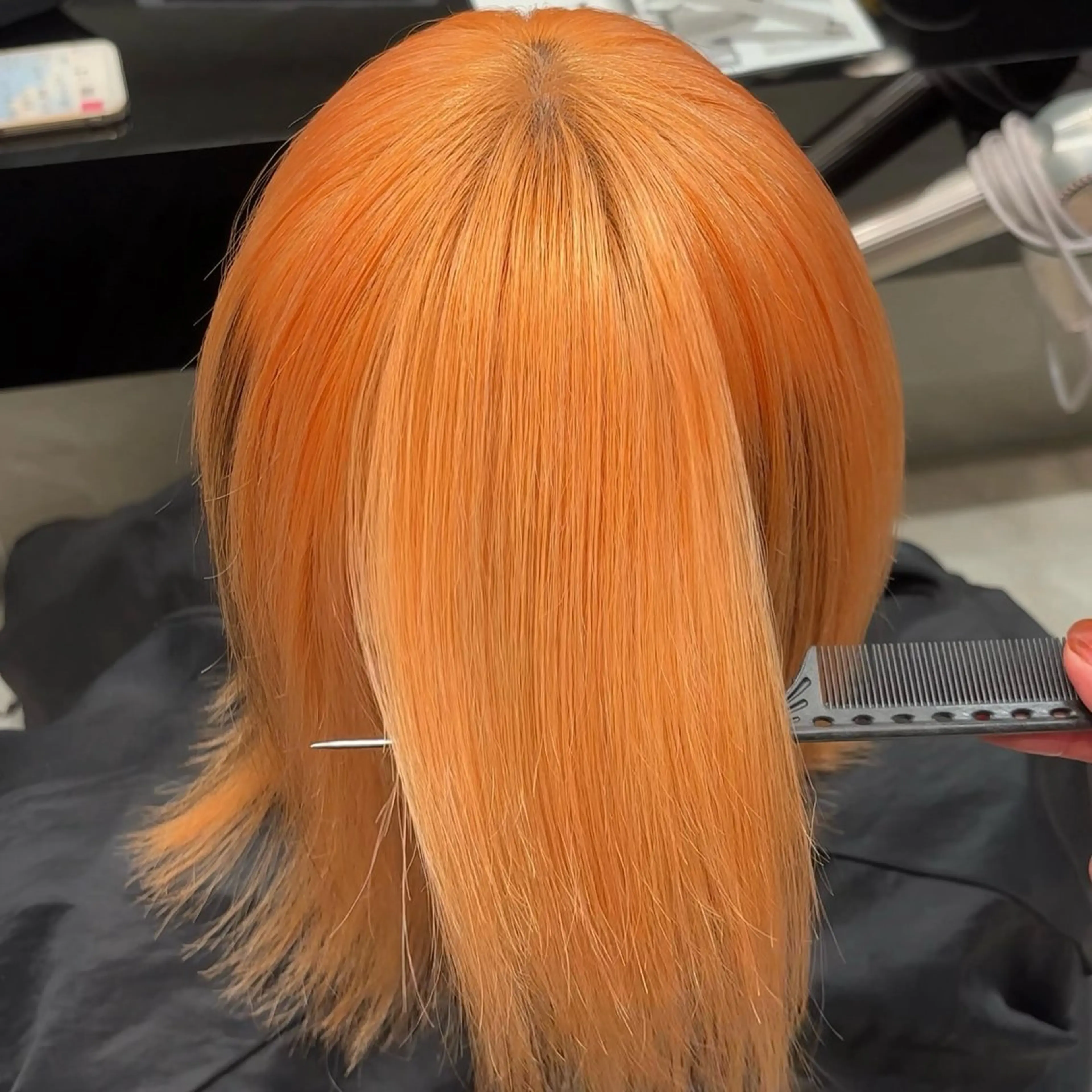 カラー こせ 煌星のヘアスタイル
