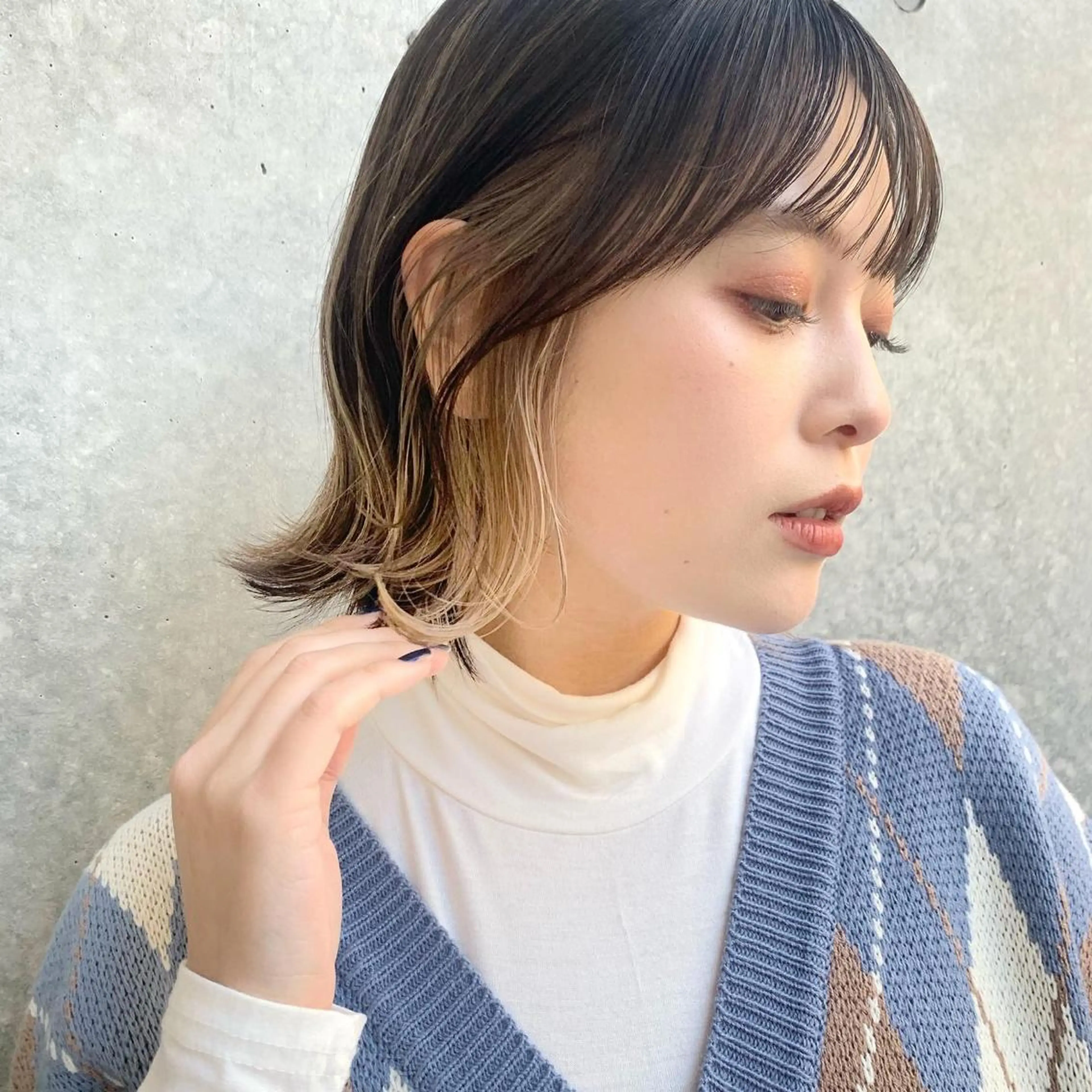 ショート カラー 切りっぱなしボブ インナーカラー ボブ ヘアカラー トリートメント レイヤー専門家 ダブルカラー修のヘアスタイル