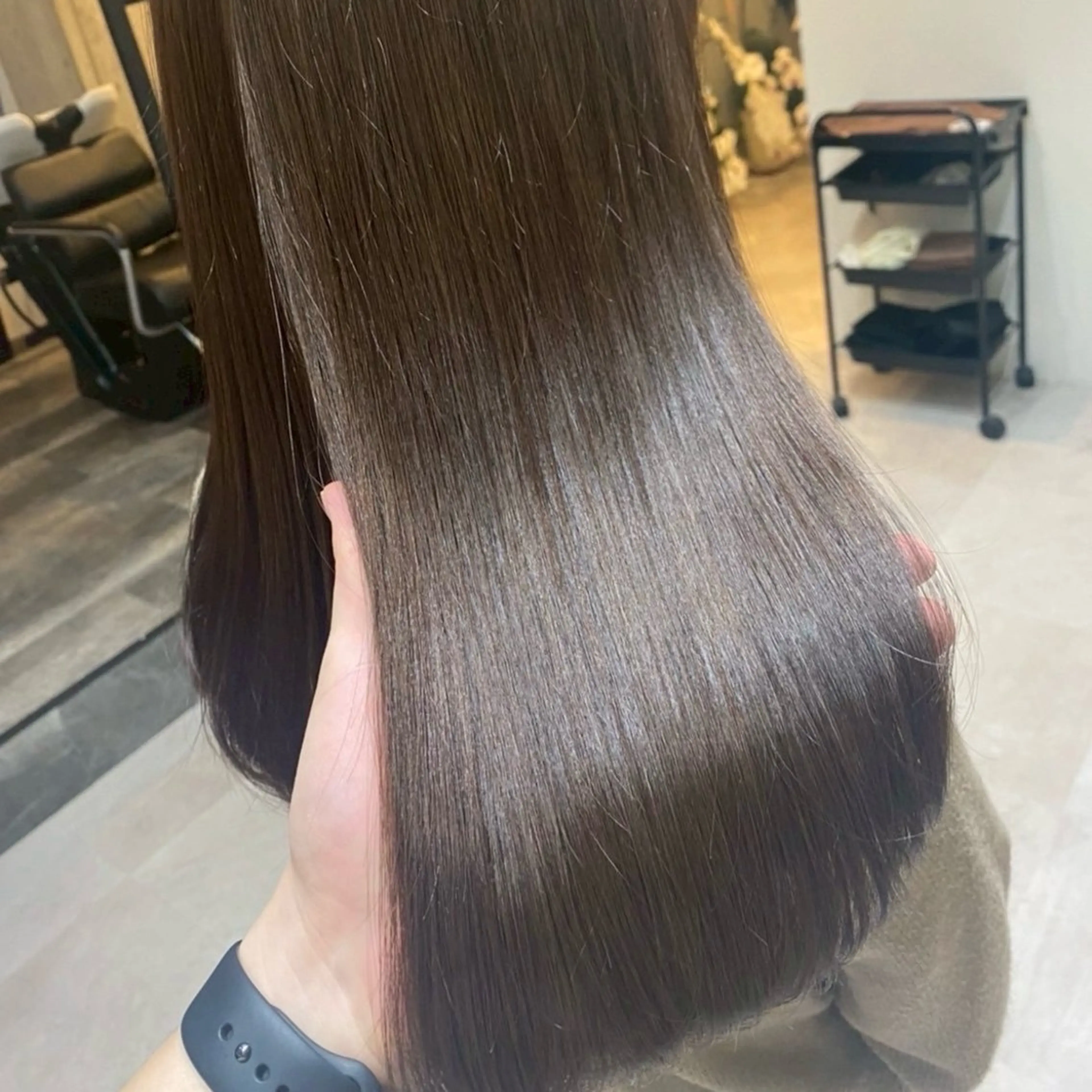 ロング カラー カット ヘアカラー トリートメント ブリーチなし 暖色カラー/井上あいのヘアスタイル