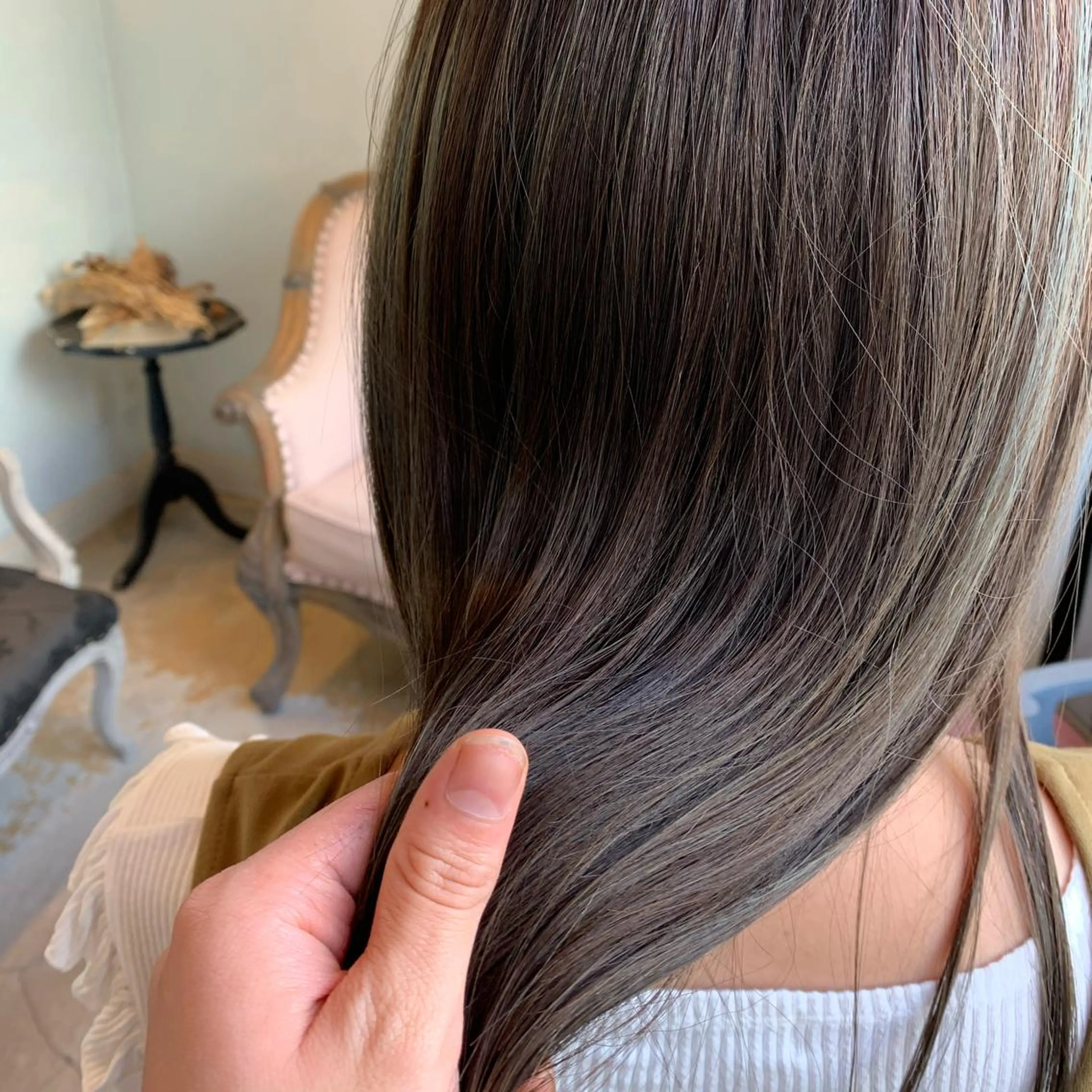 ロング カラー カット ヘアカラー SAKINO. ベージュカラーのヘアスタイル