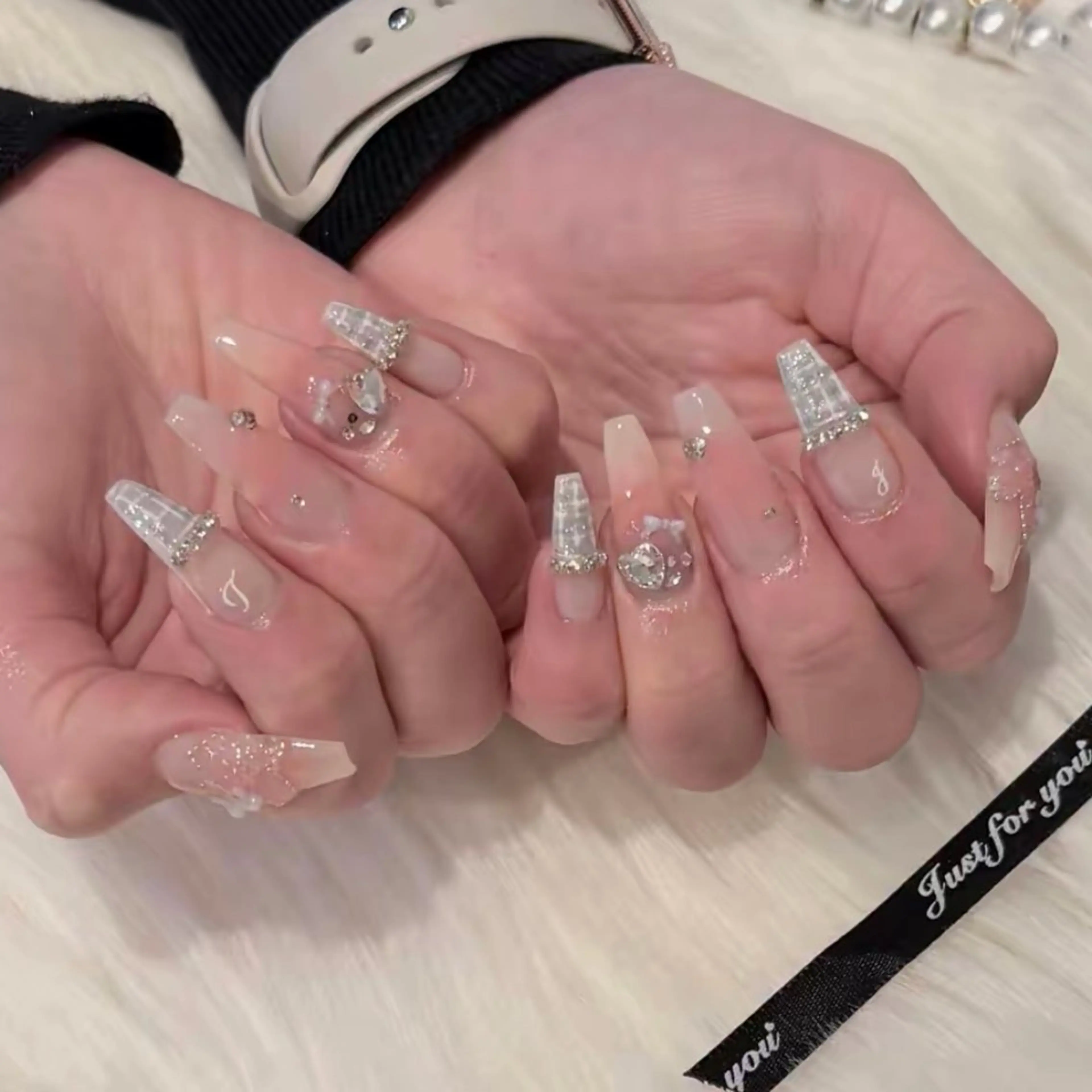 ネイル ハンドネイル Luna Gladeのネイルデザイン