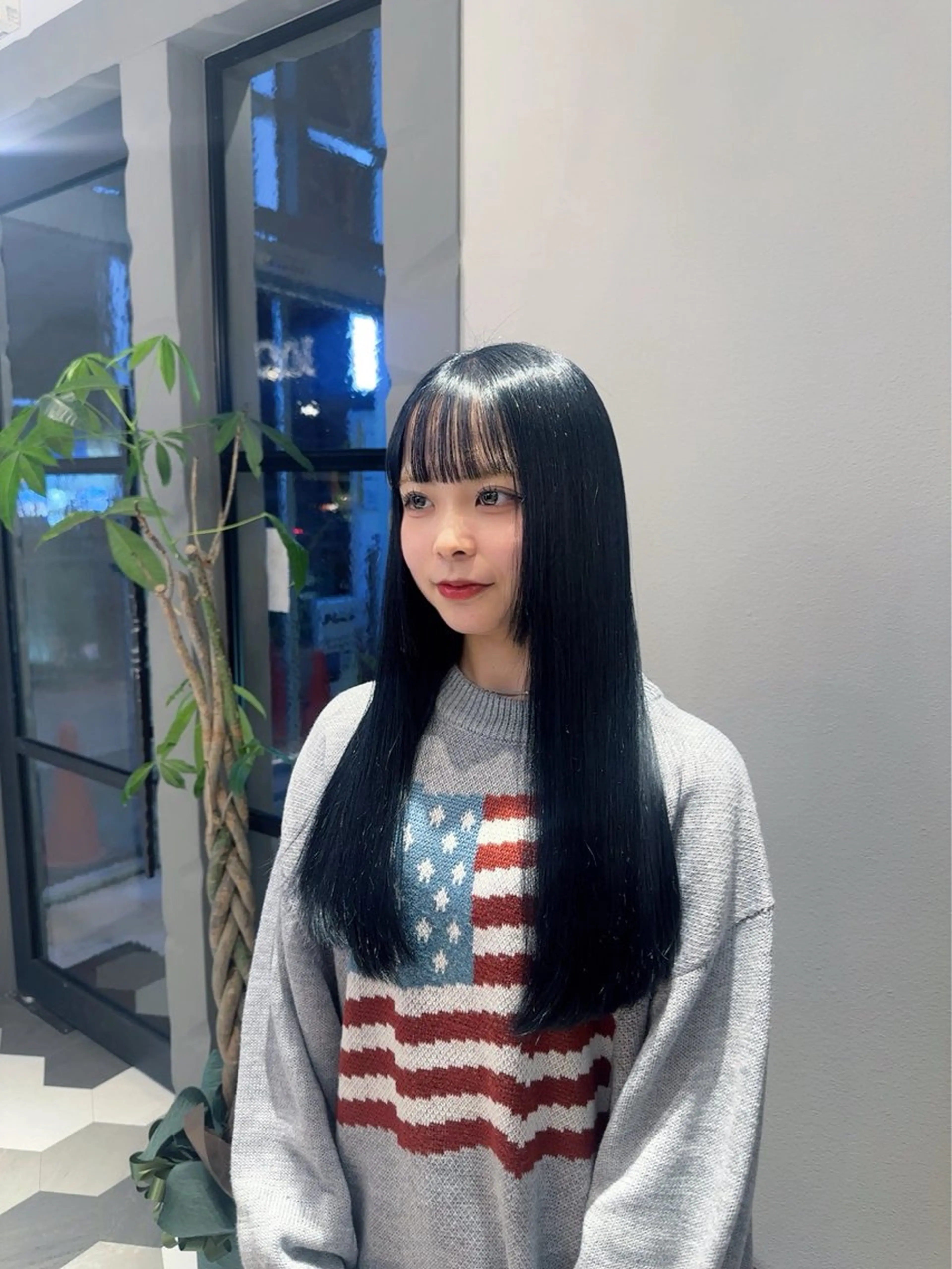 ロング 透け感オリーブ/レイ ヤーカット/KaHoのヘアスタイル