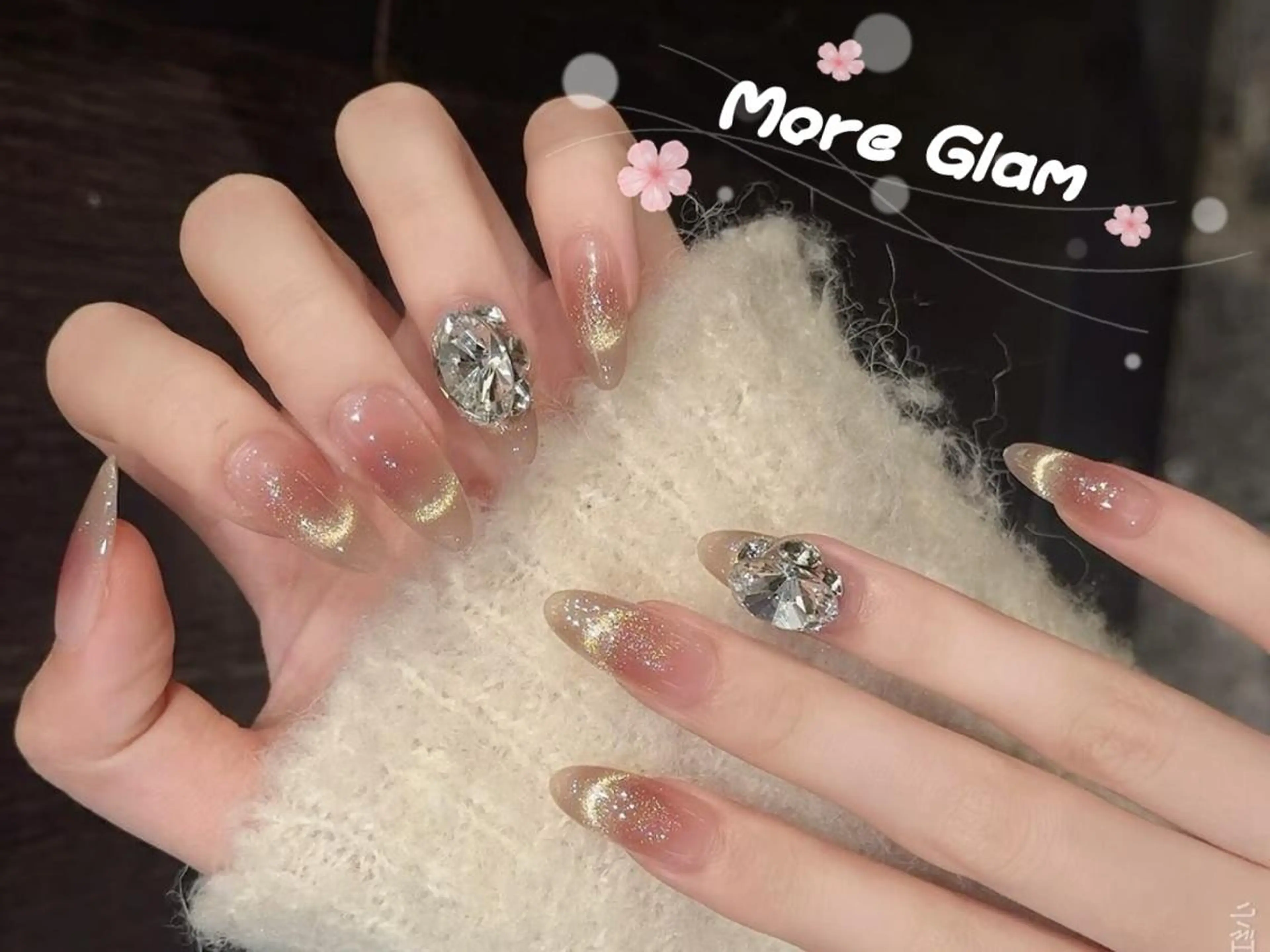 ネイル フットネイル フレンチネイル ジェルネイル ガラスフレンチ 韓国ネイル MoreGlam ネイルのネイルデザイン