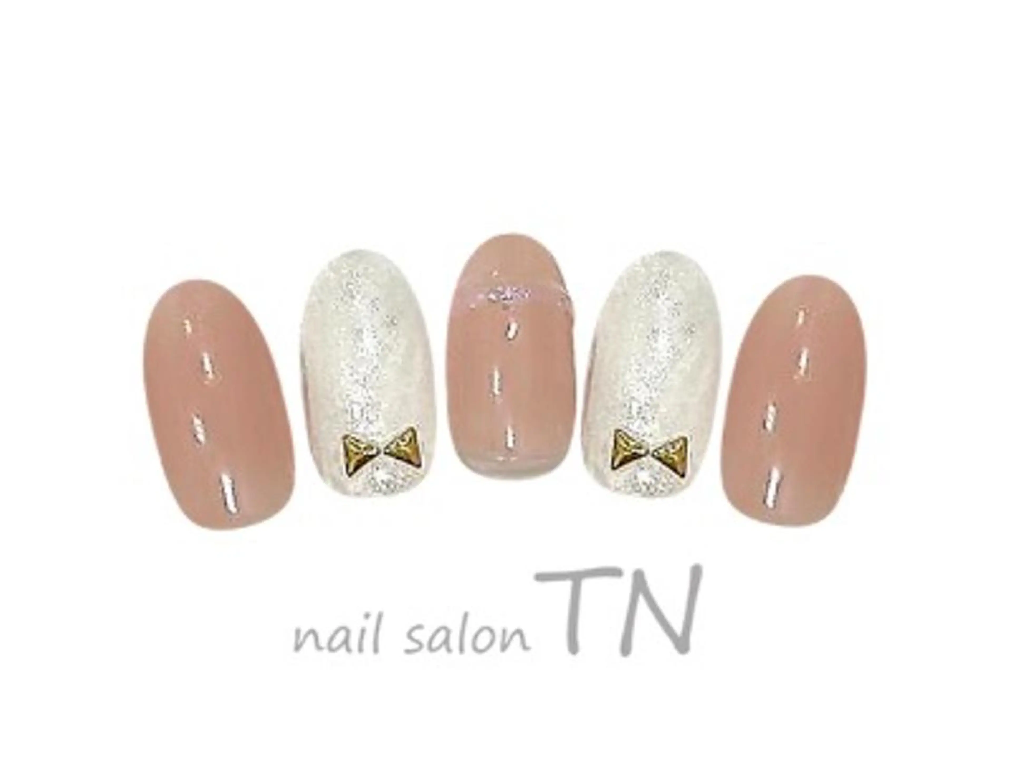 ネイル 矢川 まどかのネイルデザイン