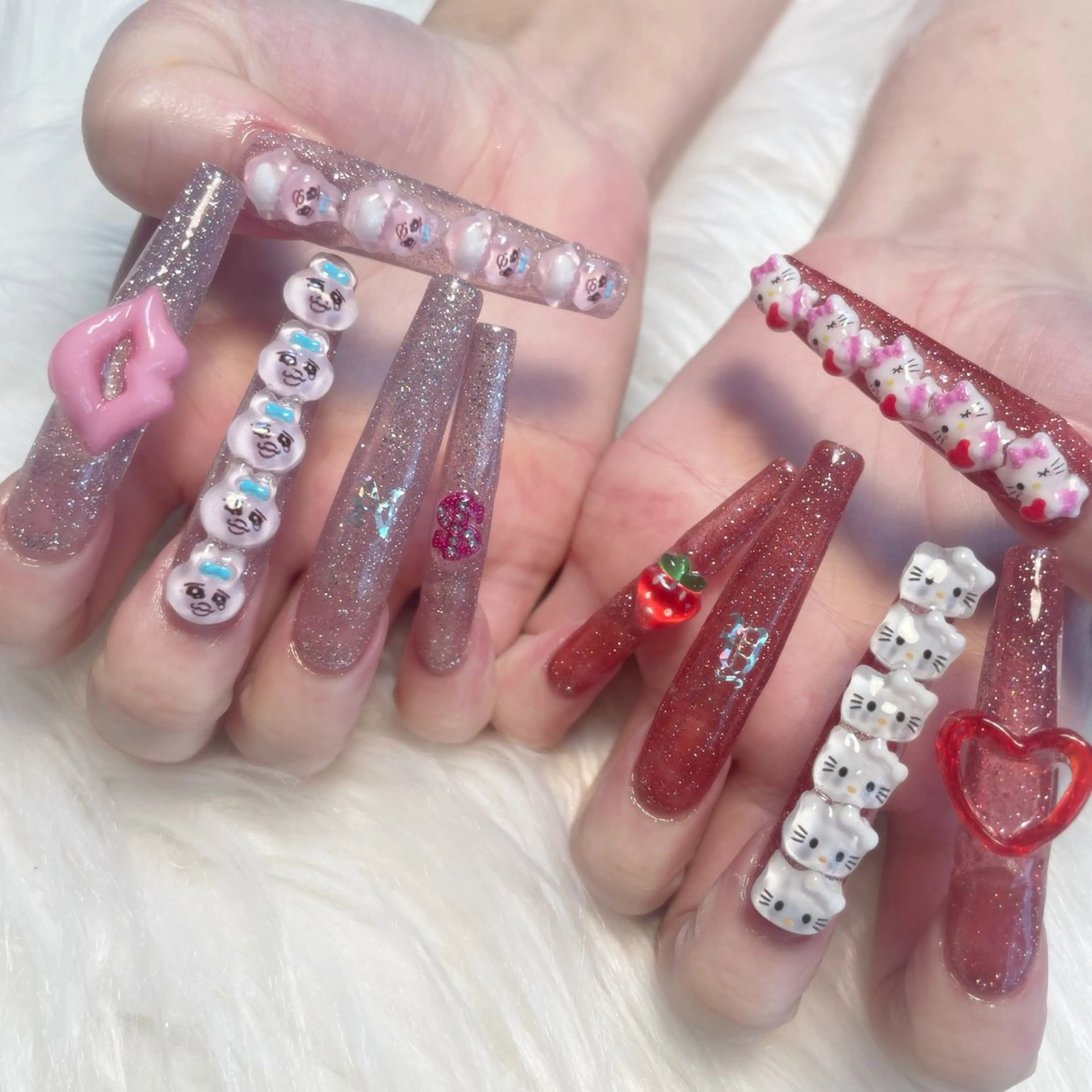 ネイル ハンドネイル ゴテゴテ💙ワンホン リオナのネイルデザイン