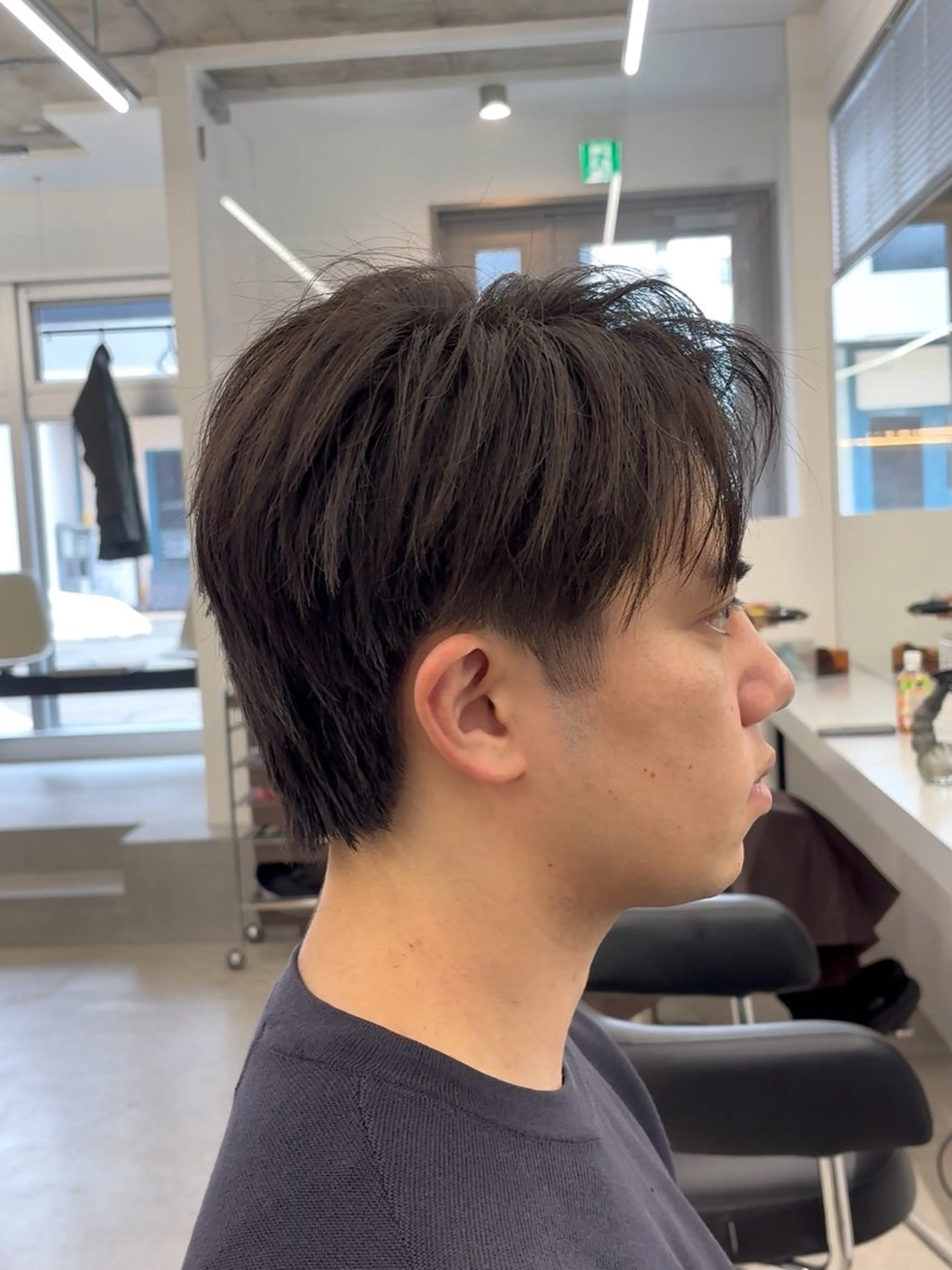 ショート パーマ メンズ アップバング メンズパーマ ニュアンスパーマ カット パーマ なりたひろと / フェザーパーマのヘアスタイル