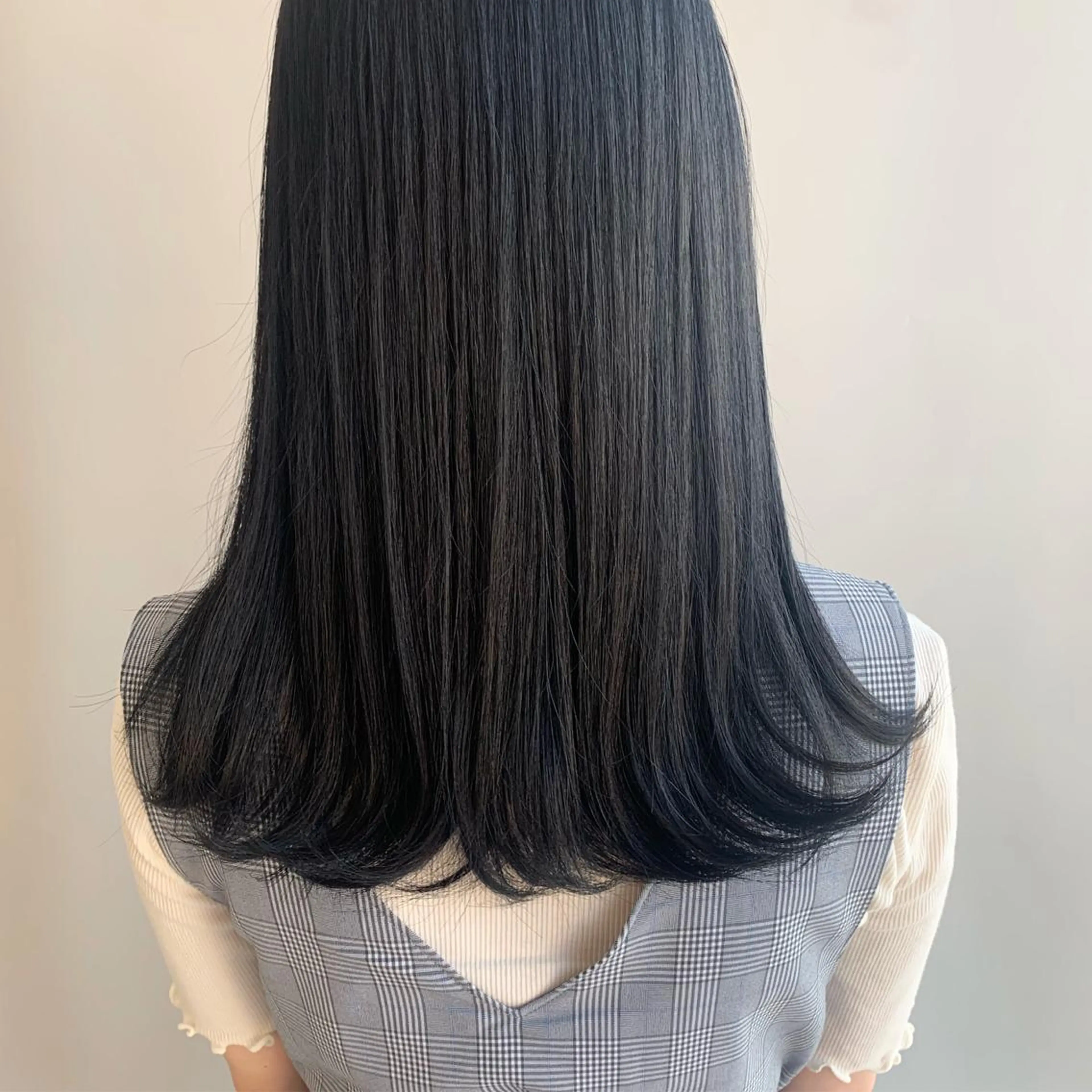 カラー 山口 莉奈のヘアスタイル