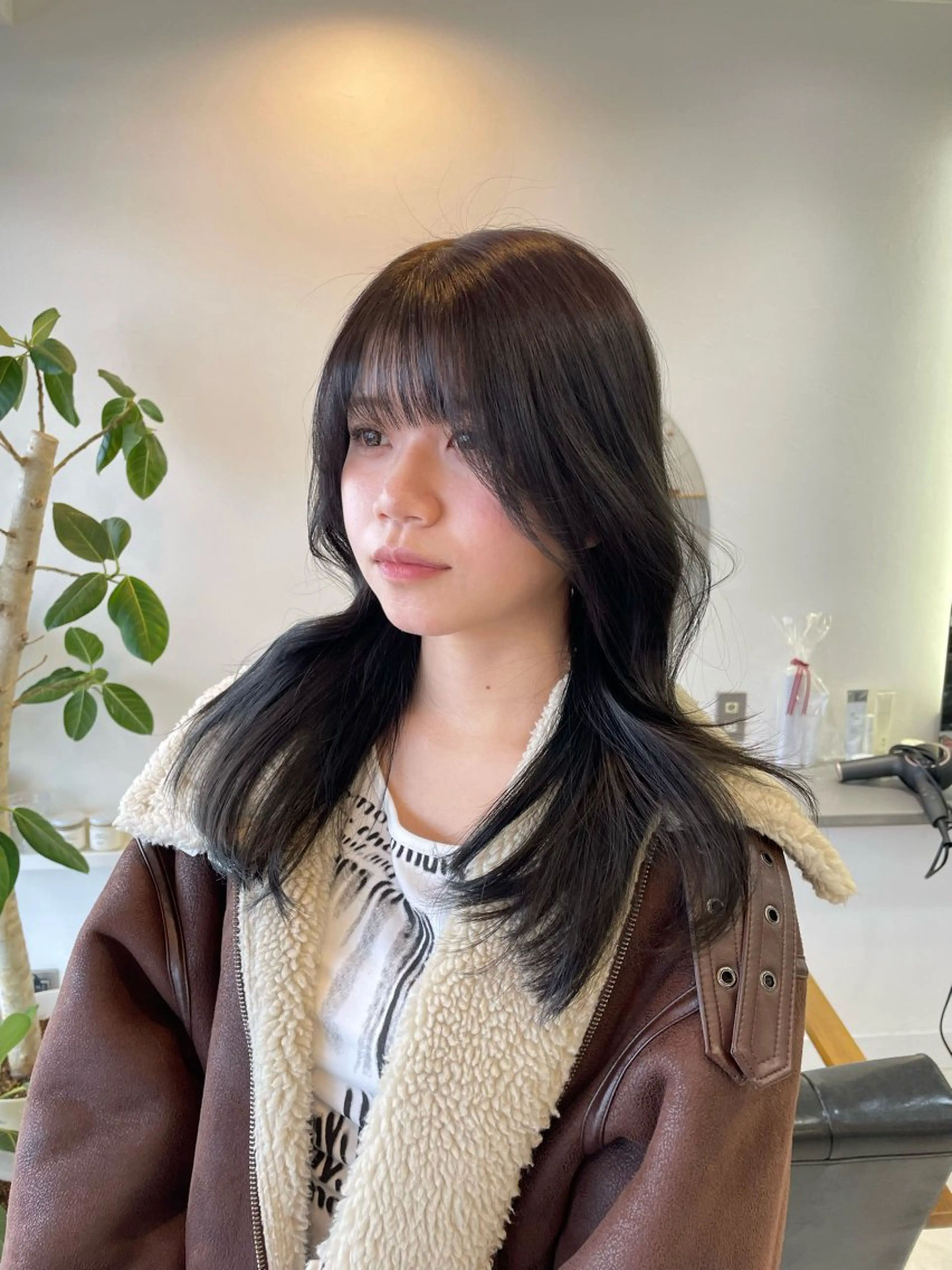 ロング レイヤーカット カット ヘアカラー トリートメント 前川 瑞希のヘアスタイル