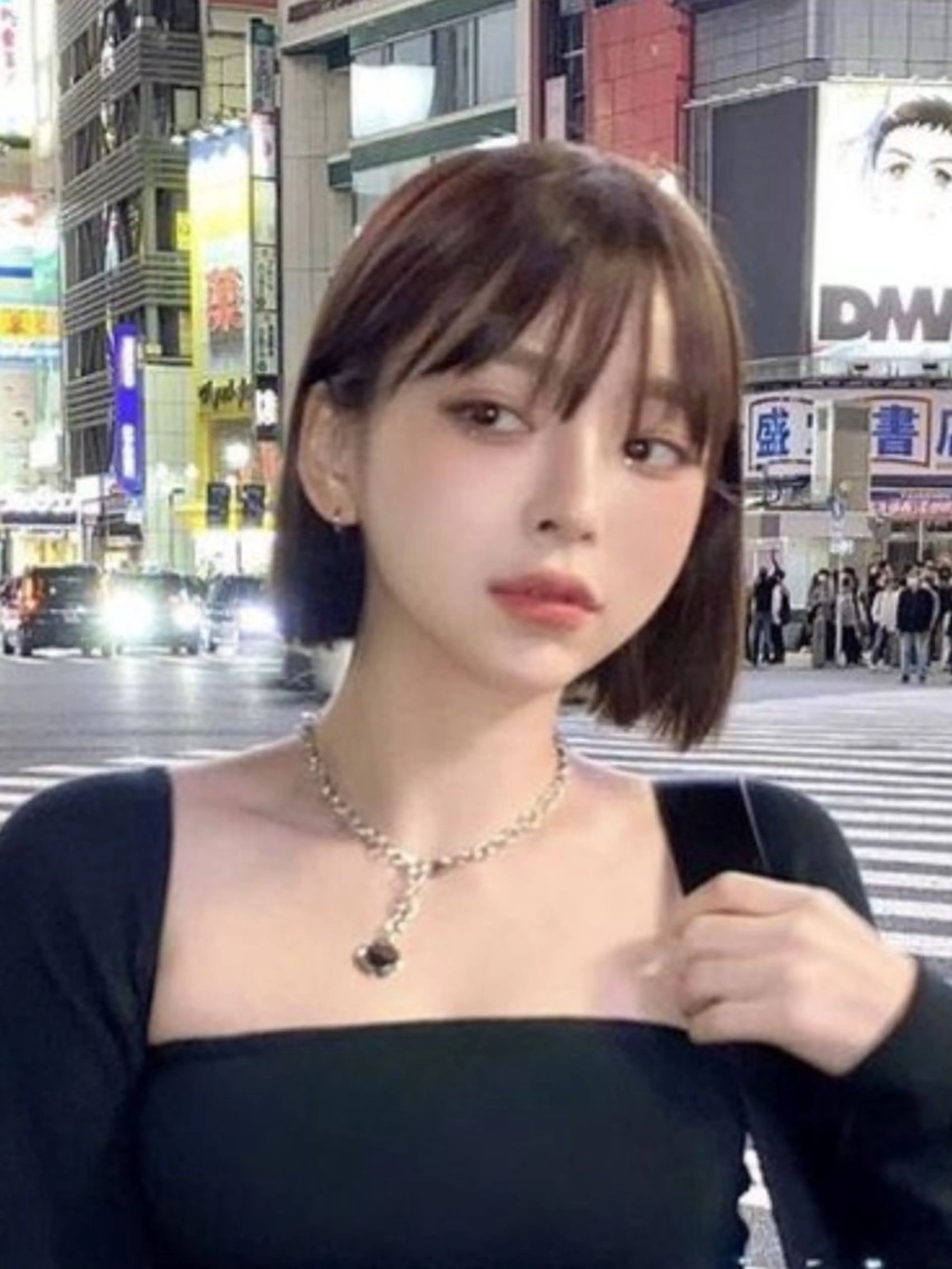 ショート カット Elsa the leap アヤカのヘアスタイル