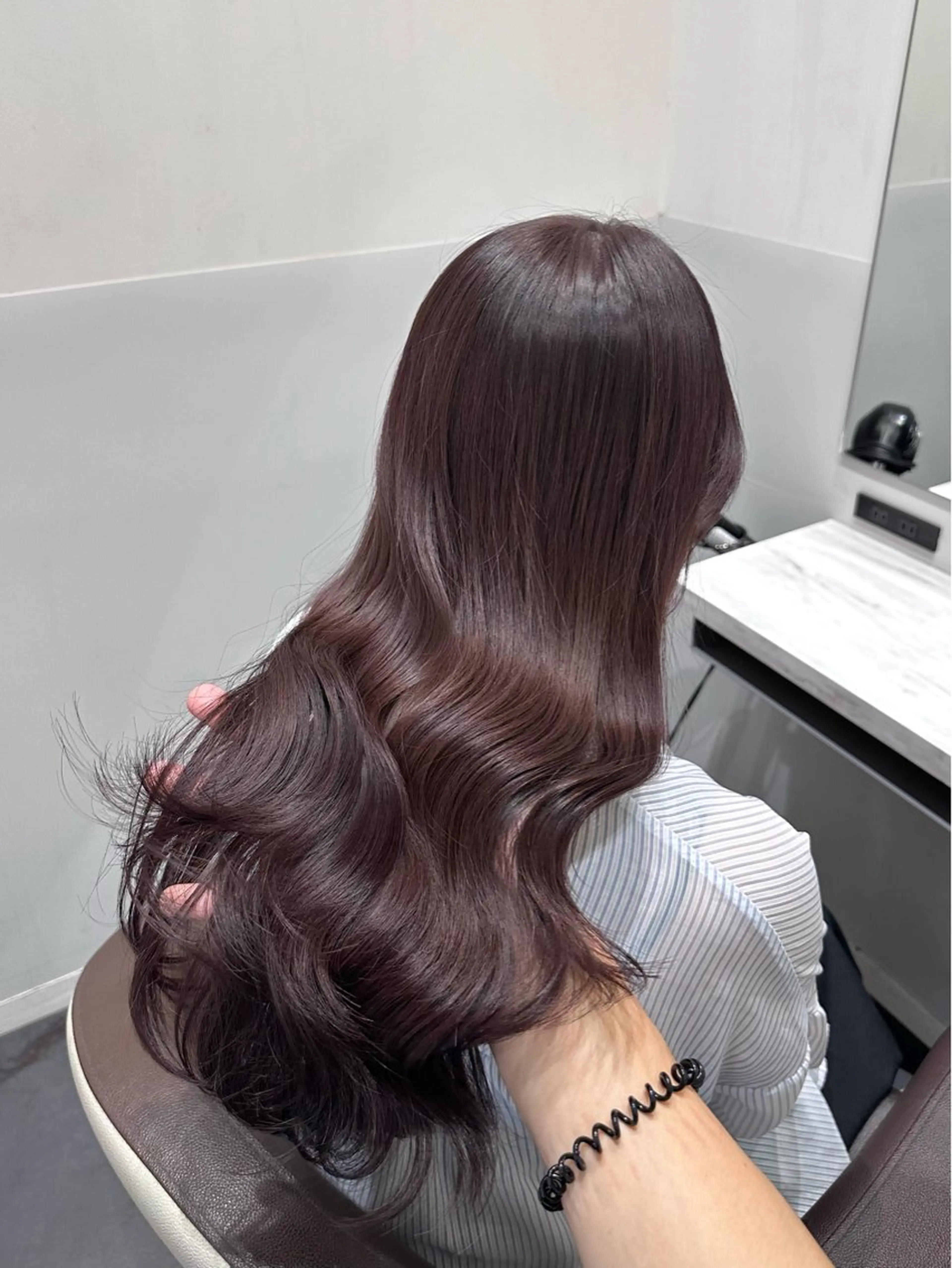 ロング カラー ブリーチ ラベンダーカラー ブリーチなしカラー ピンクカラー ピンクラベンダー カット ヘアカラー トリートメント 矢野 晃平のヘアスタイル