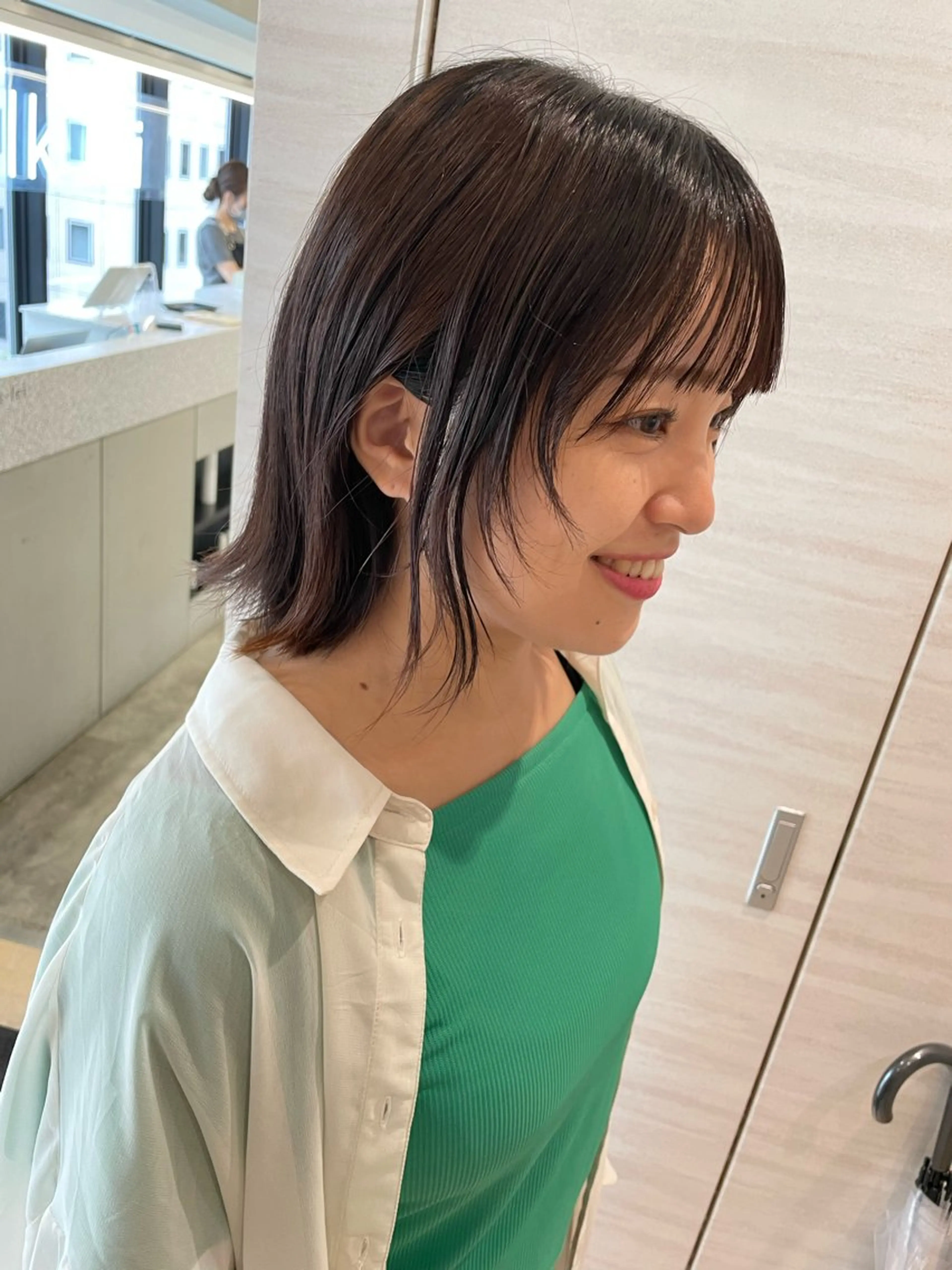 ミディアム カラー 外ハネヘア ウルフカット レイヤー×髪質改善 ×透明感/杉田 圭のヘアスタイル