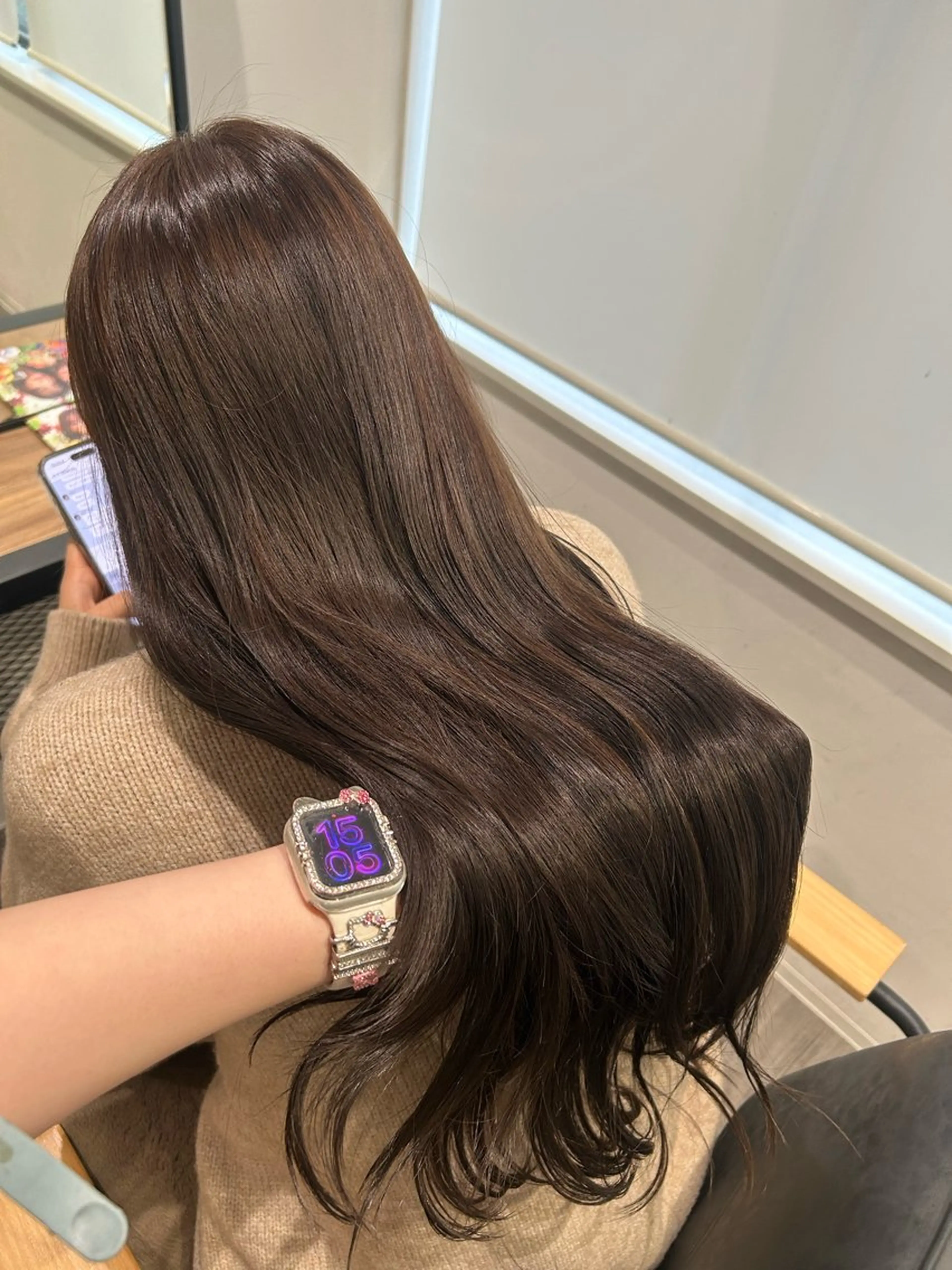 ロング カラー ヘアアレンジ グレージュ オリーブグレージュ オリーブグレー ヘアカラー トリートメント cocotte 💟草間紫音💟のヘアスタイル