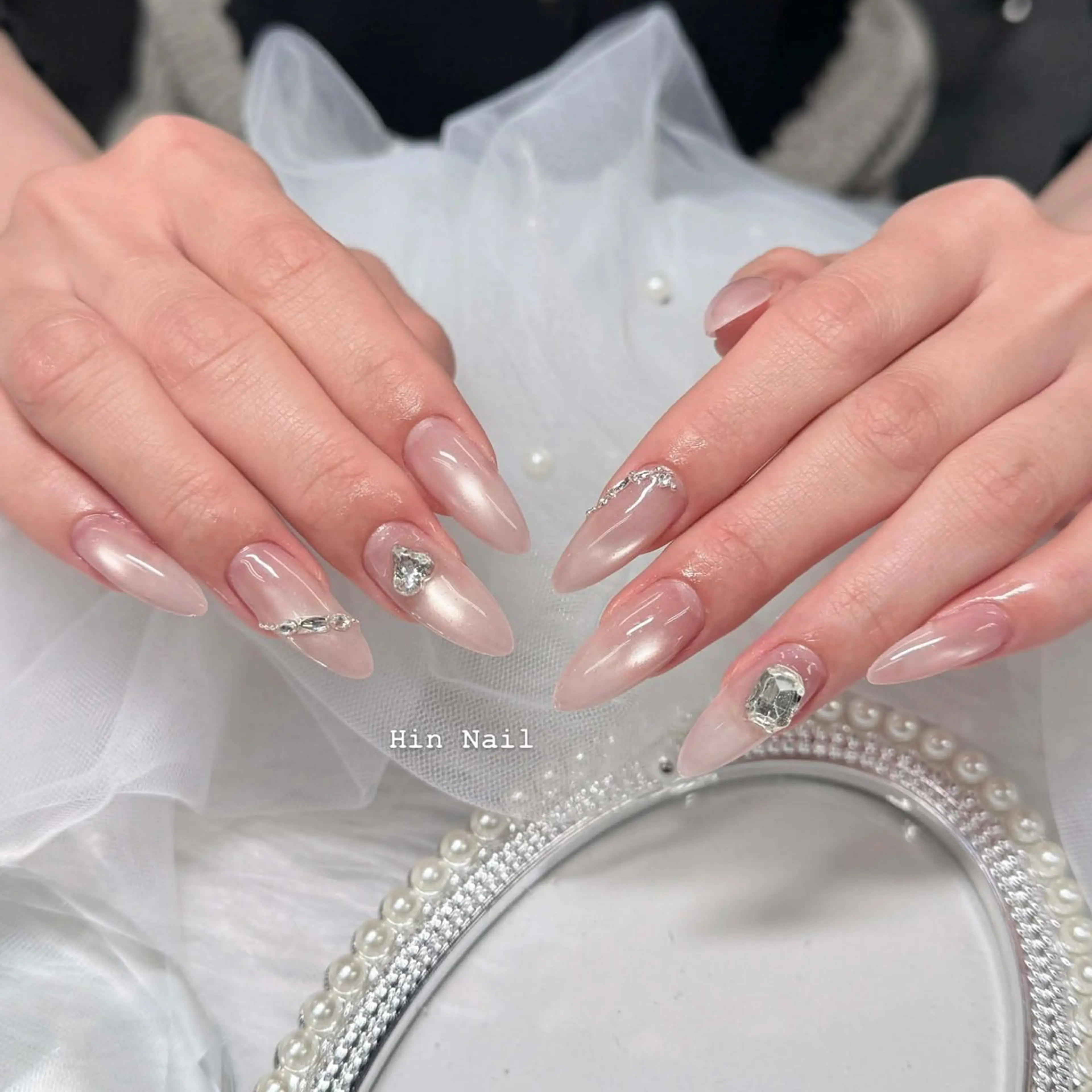 ネイル ハンドネイル HIN NAILのネイルデザイン