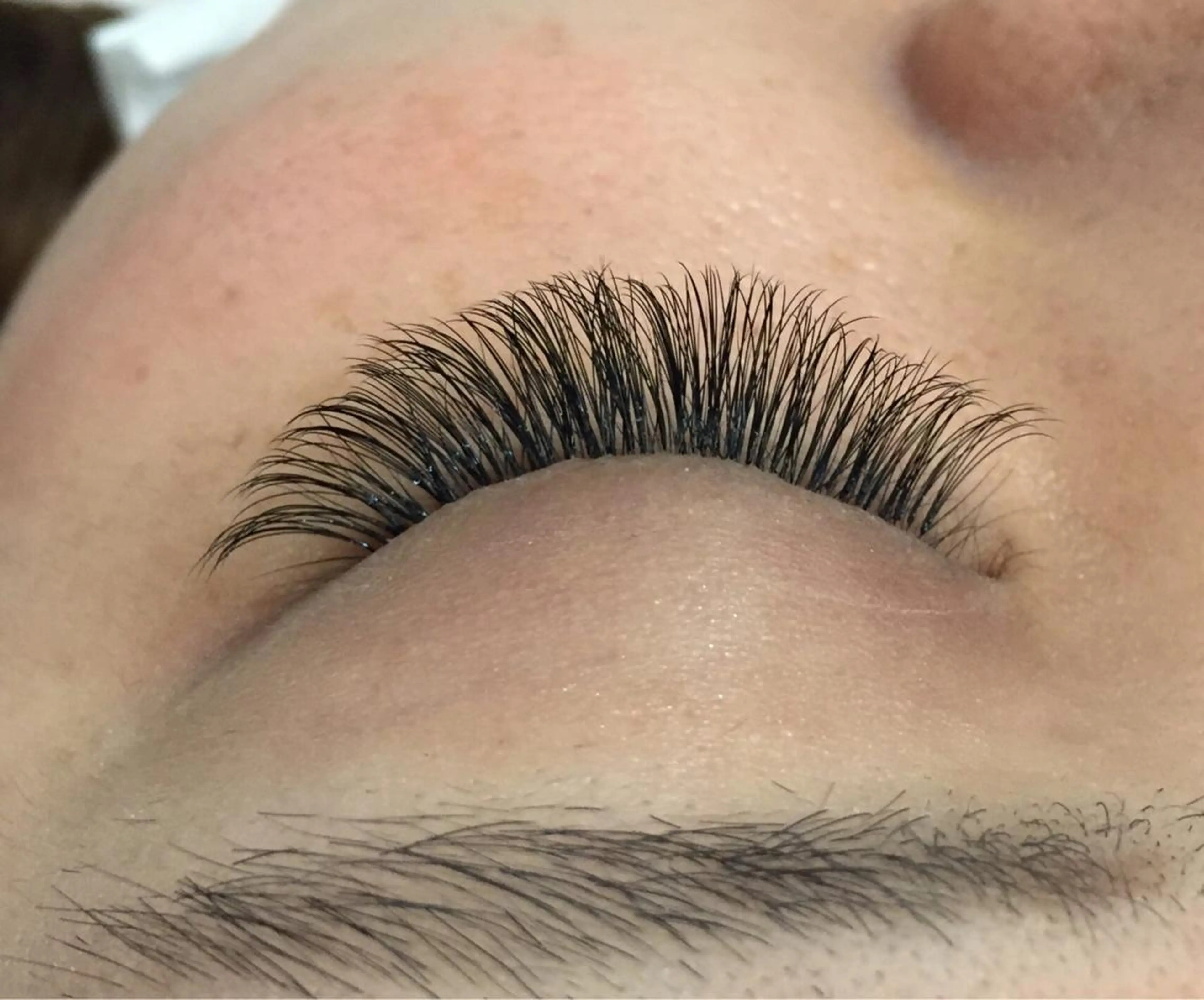 マツエク・マツパ MAK’s 草加店スタッフのネイルデザイン