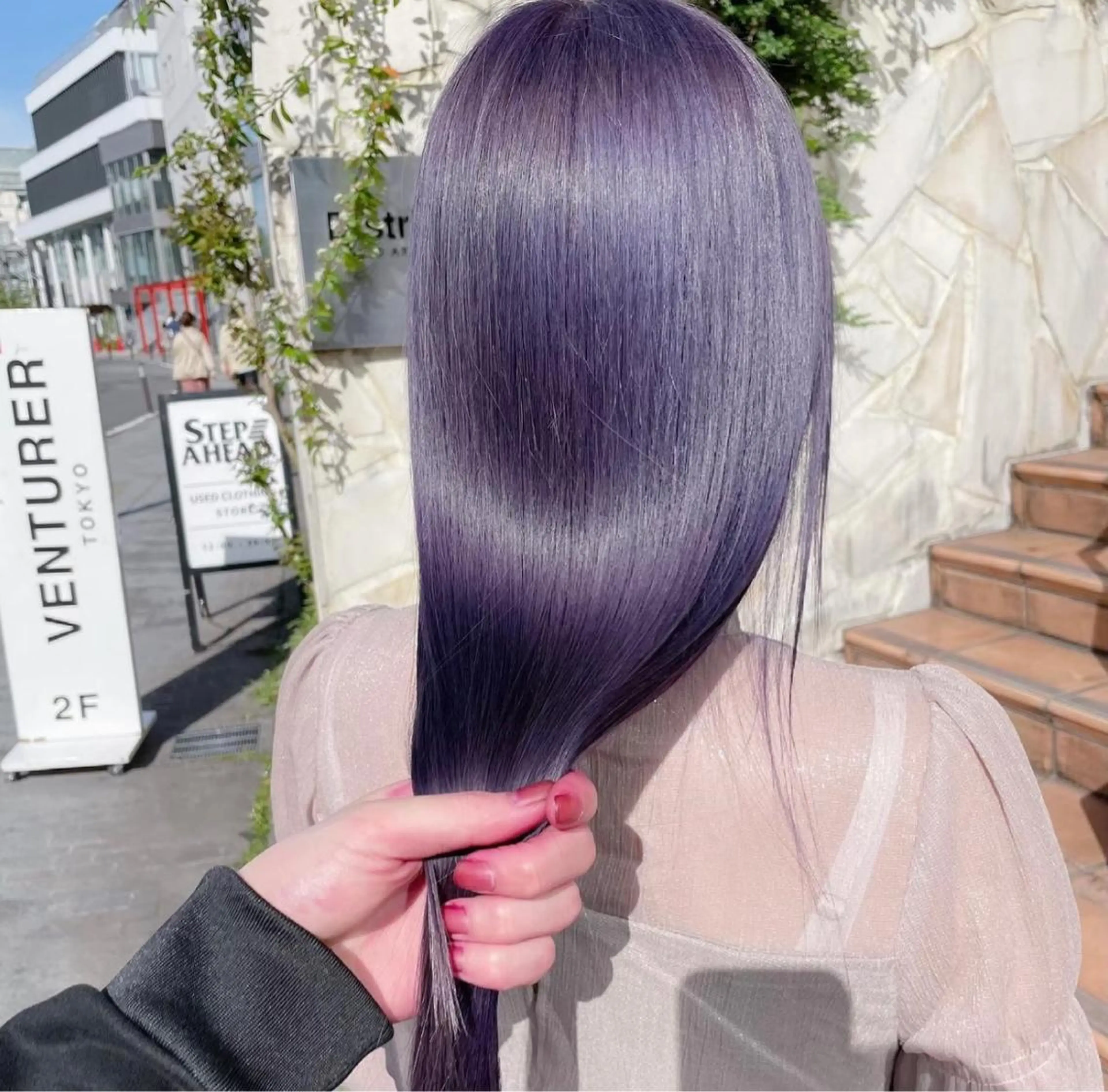 ロング カラー ハイトーン特化🎀 LEONのヘアスタイル