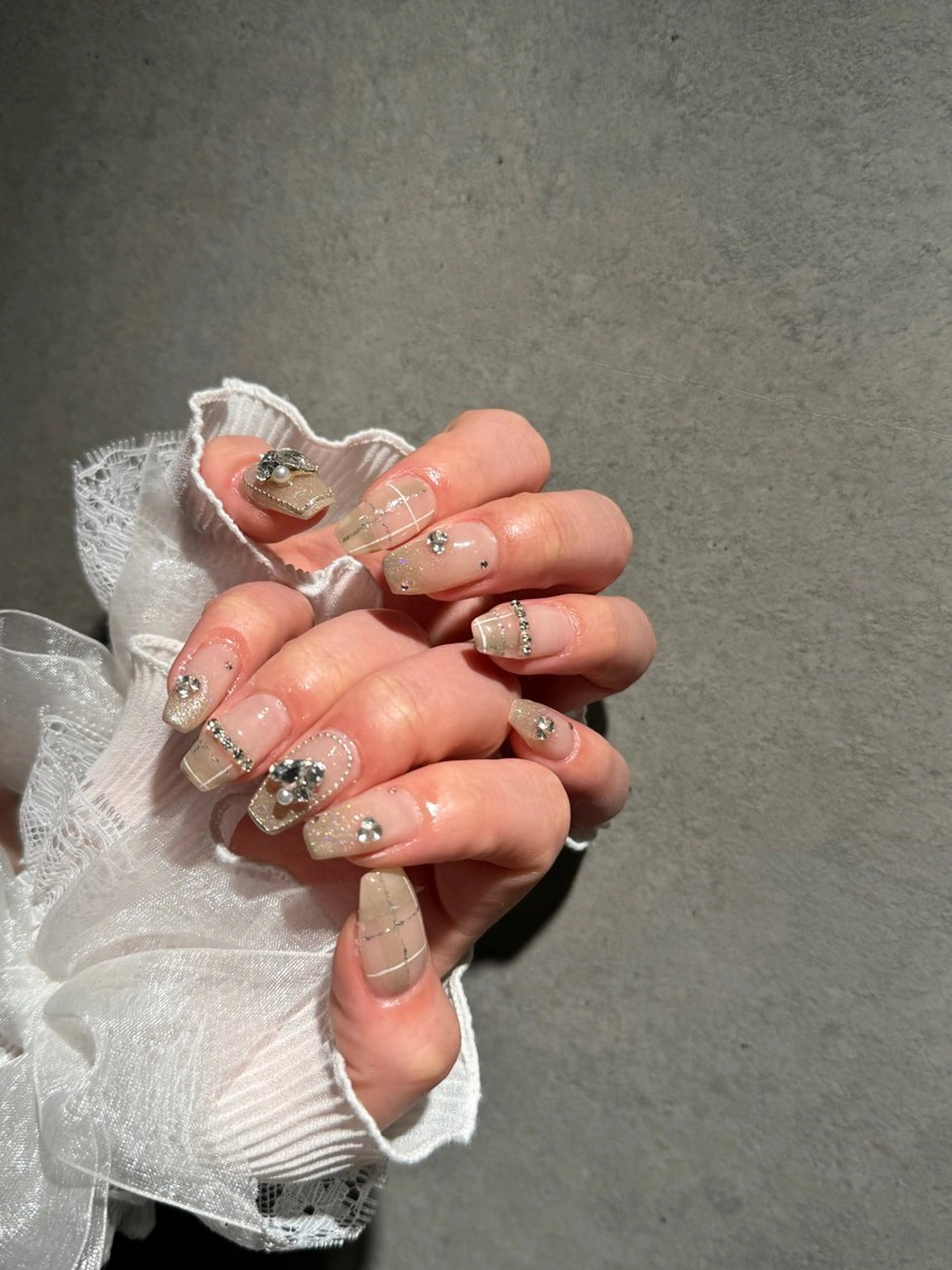 ネイル I-nailロング /ワンホン/キラキラのネイルデザイン