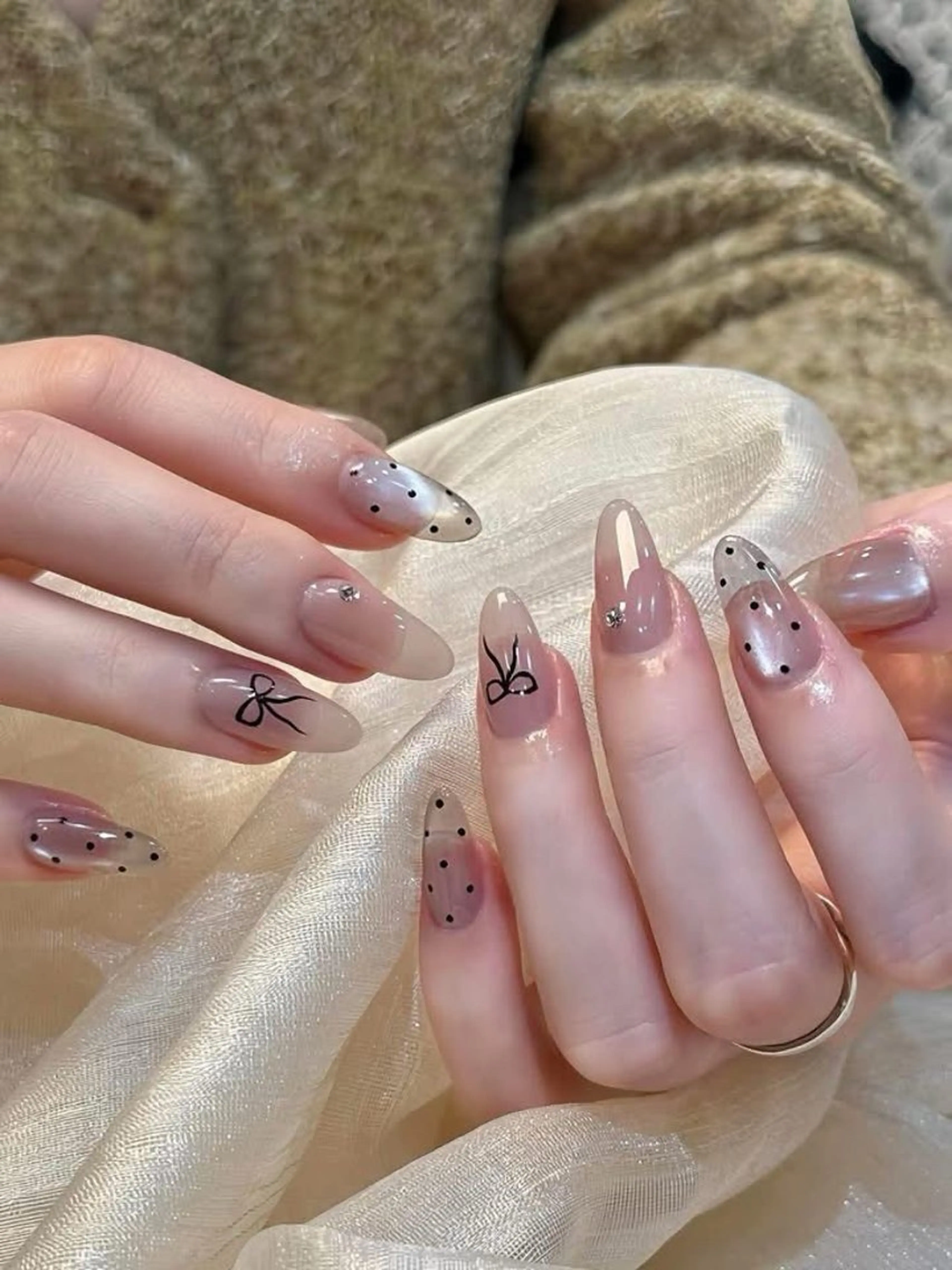 ネイル ハンドネイル T. Leeのネイルデザイン