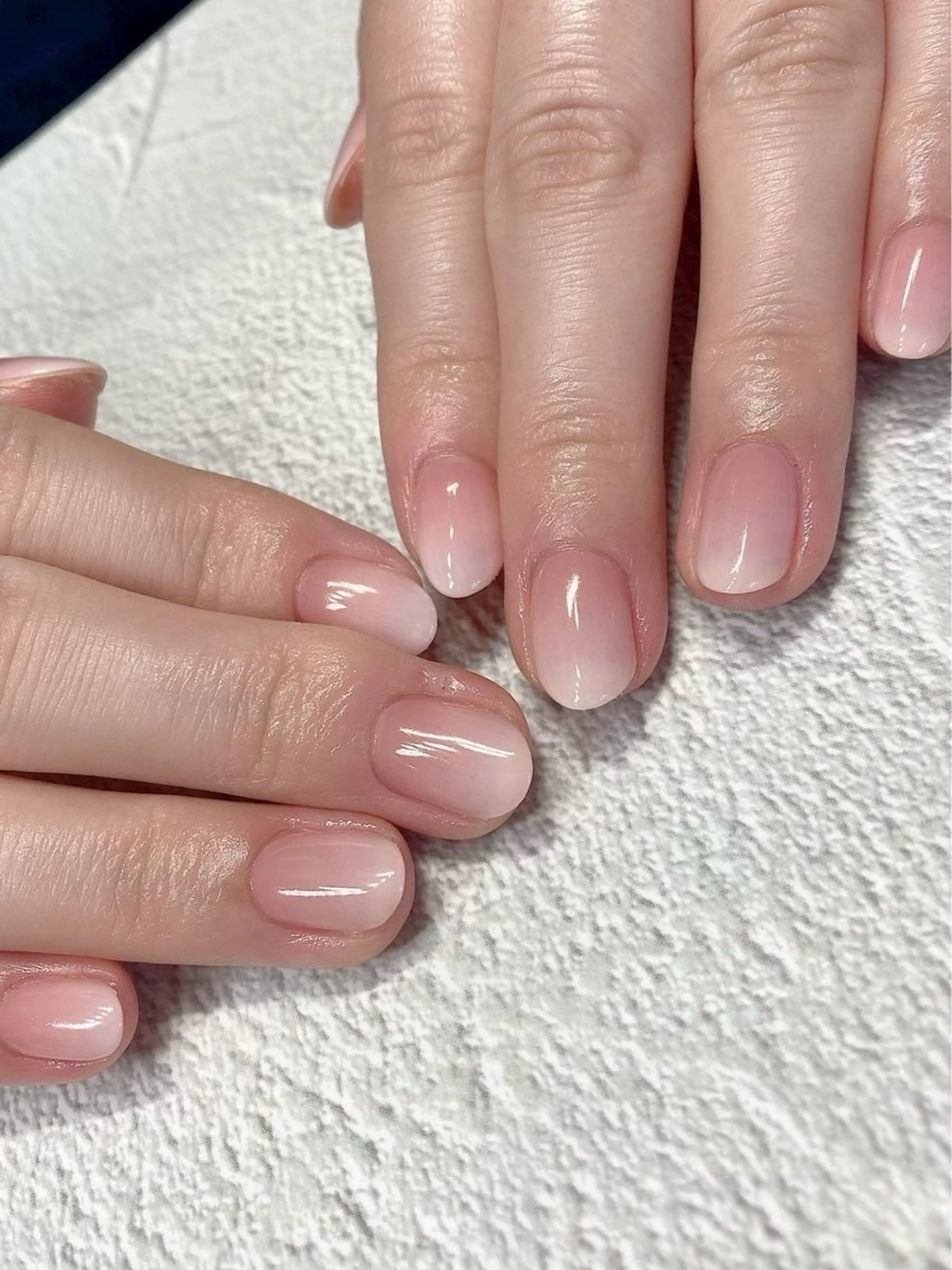 ネイル グラデーション オフィスネイル シンプルネイル Private nail salon　n＋【エヌプラス】所属・大島 心花のネイルデザイン