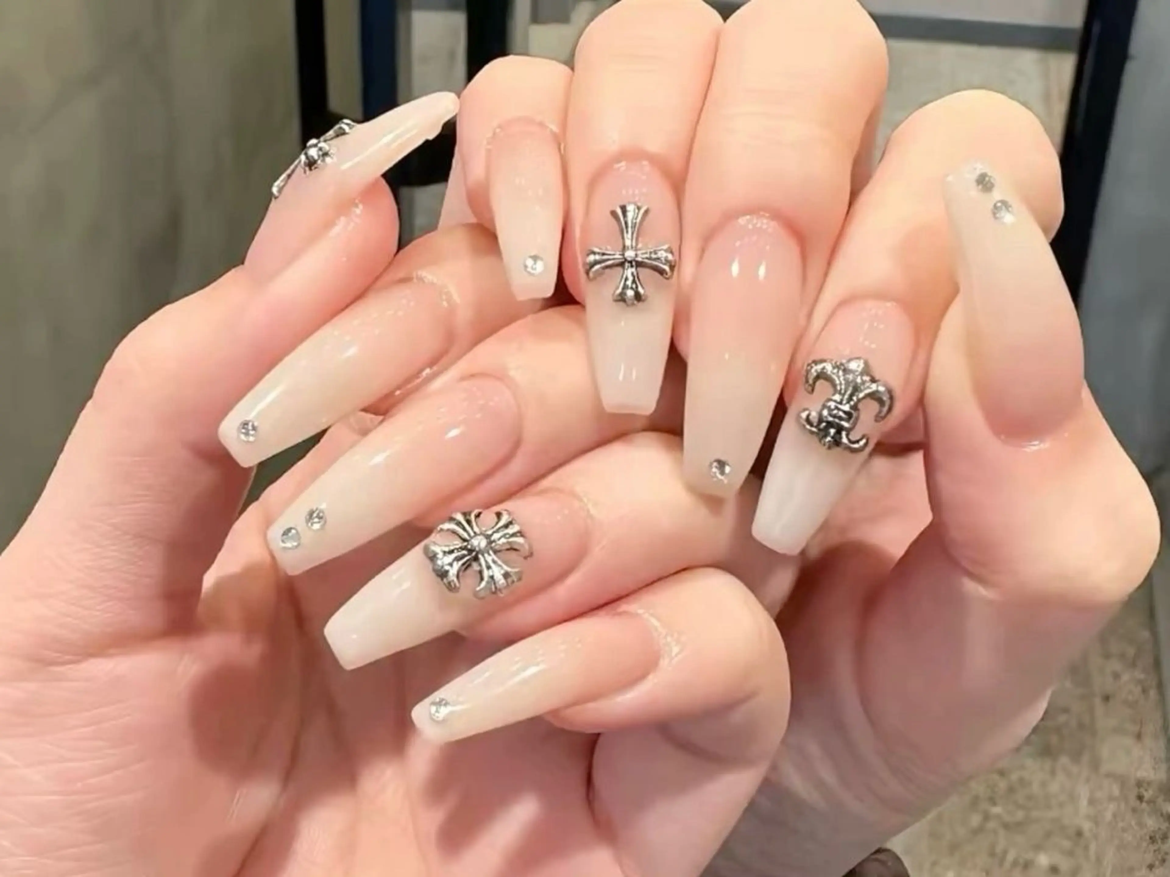 ネイル ハンドネイル hue nail1のネイルデザイン