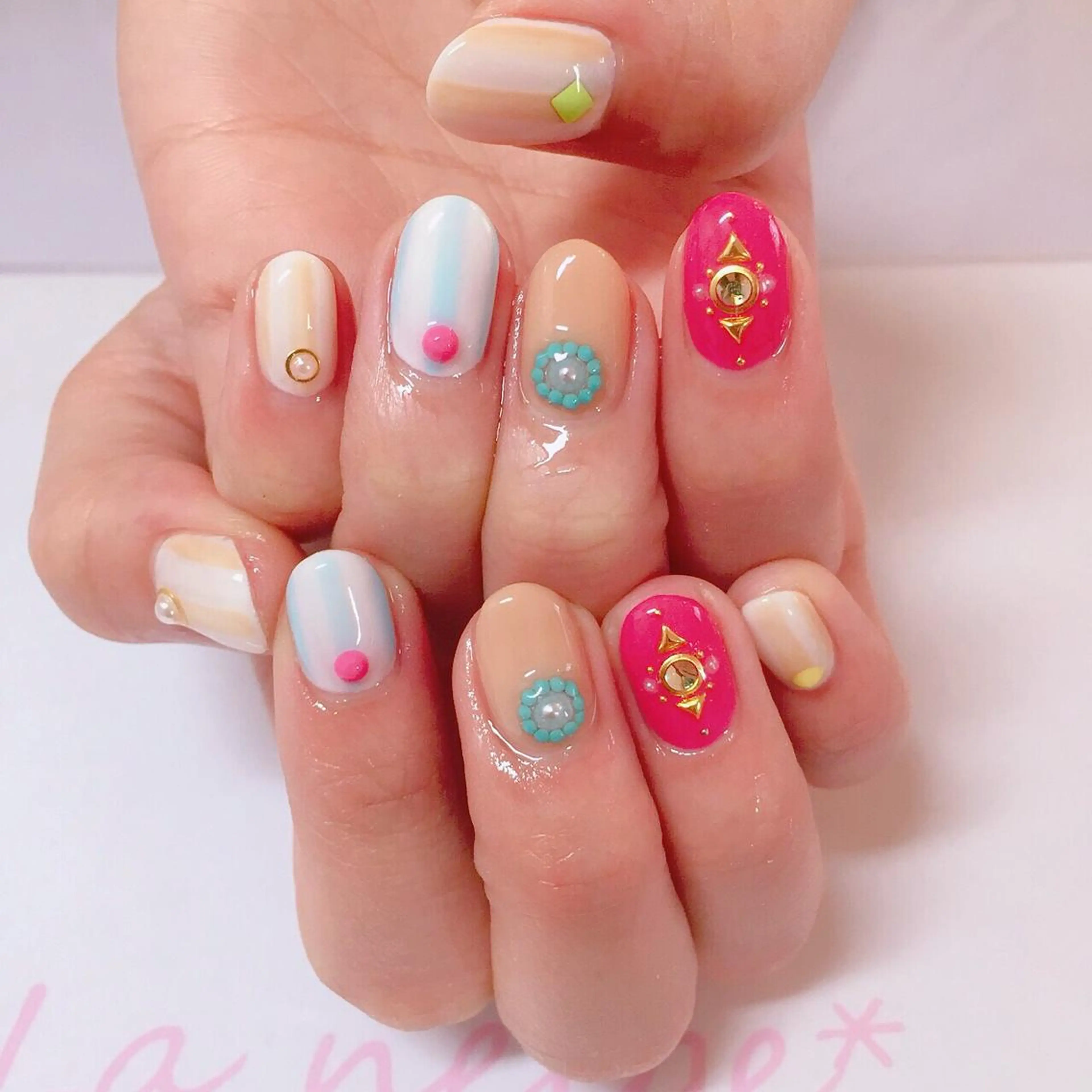 ネイル La neige* yuki 🐩🌙のネイルデザイン