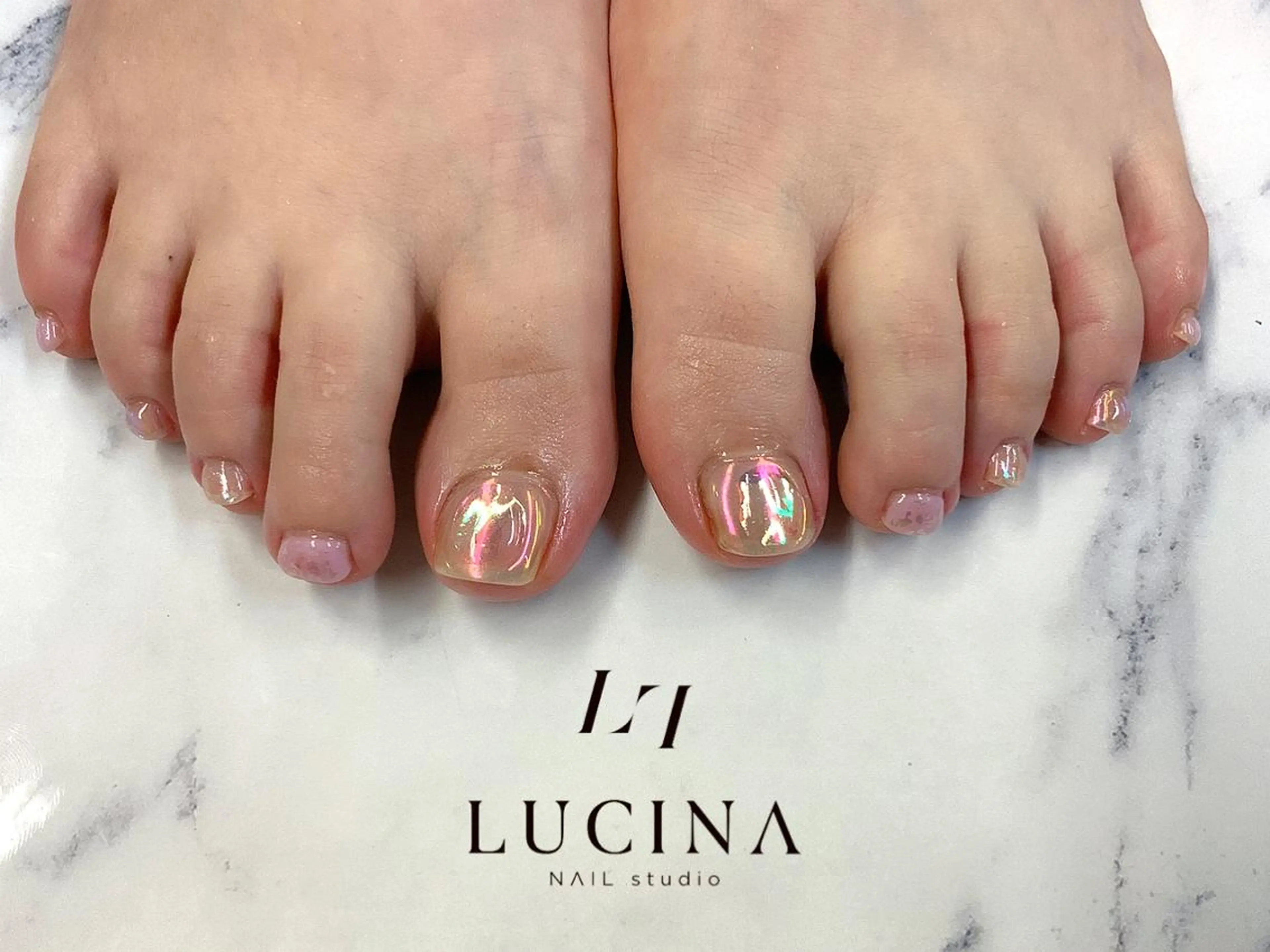 ネイル 氷ネイル・うるうるネイル フットネイル 新橋 ルキナ スタッフのネイルデザイン