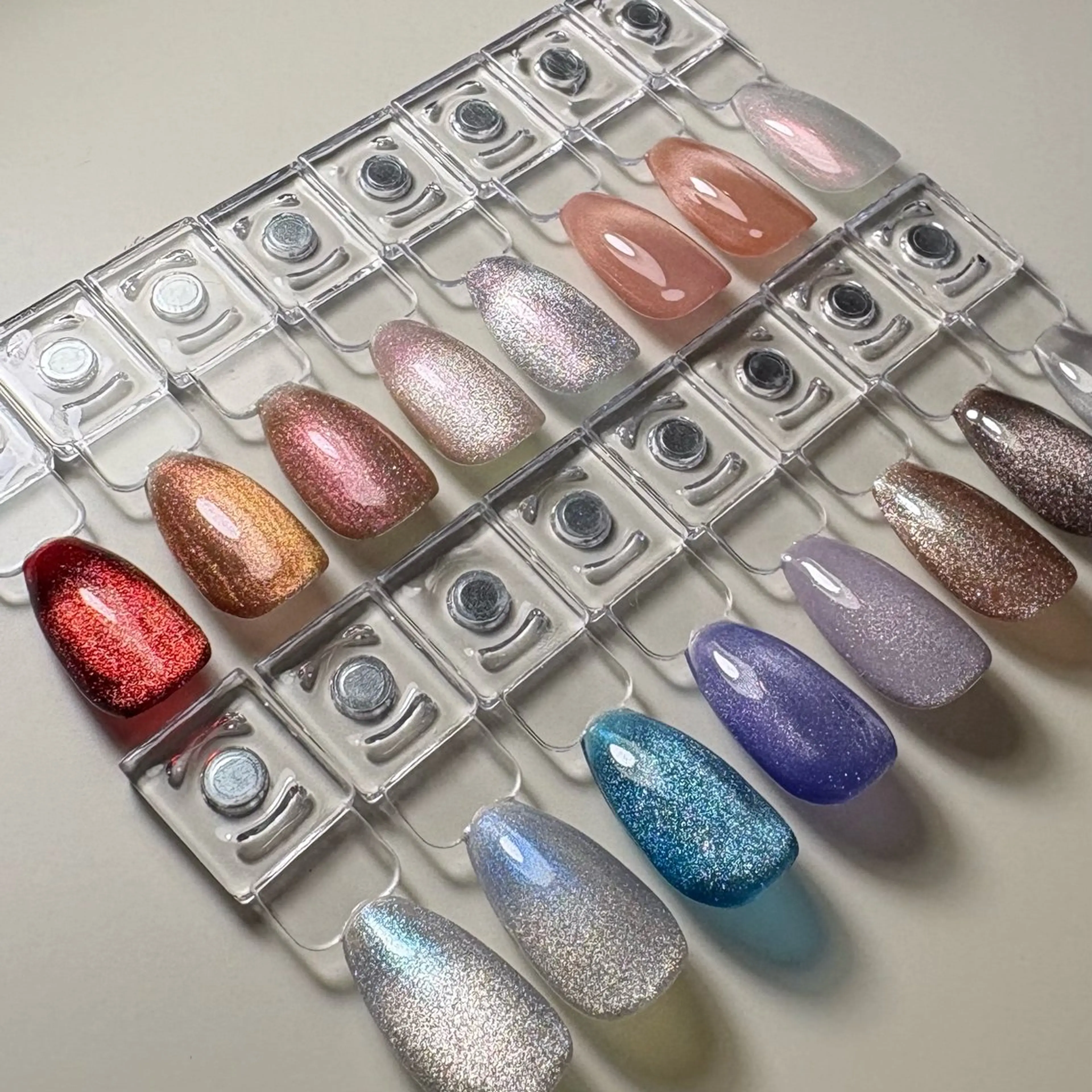 マグネットネイル🧲他店様オフ込み4900円🥰🥰の写真