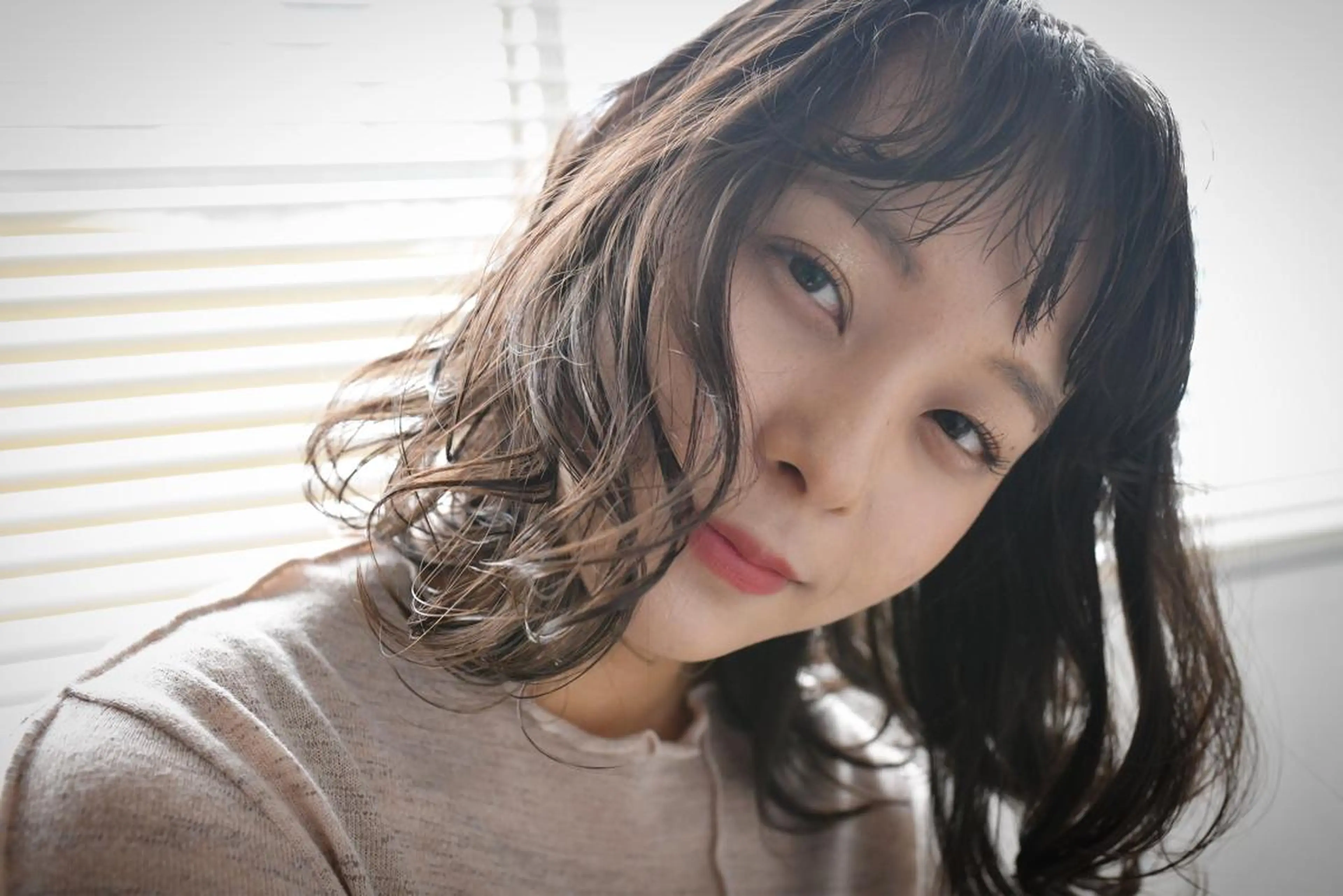 ミディアム 大久保寿高✨ なりたい色を叶える✨のヘアスタイル