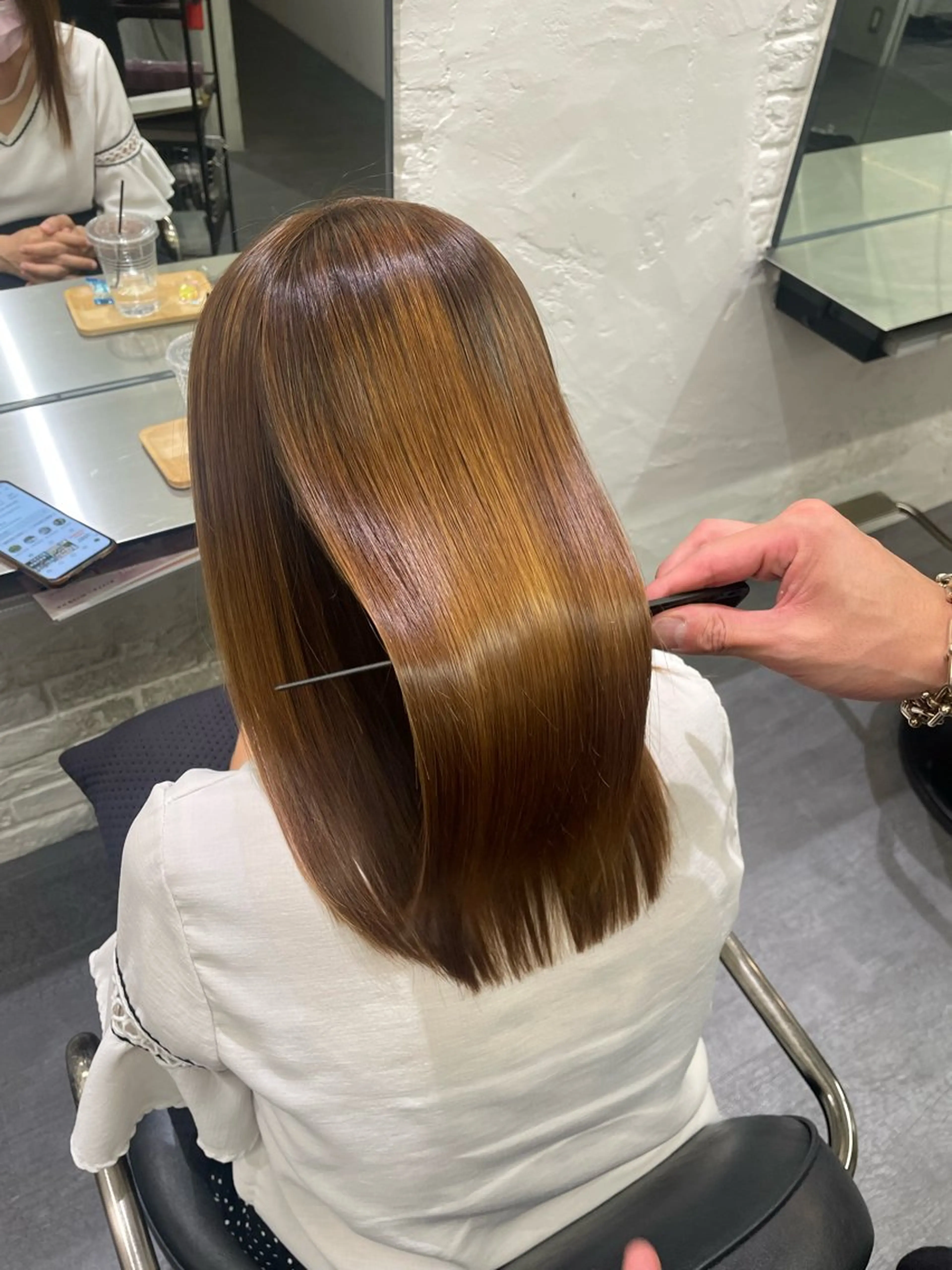 セミロング 安達 萌花のヘアスタイル