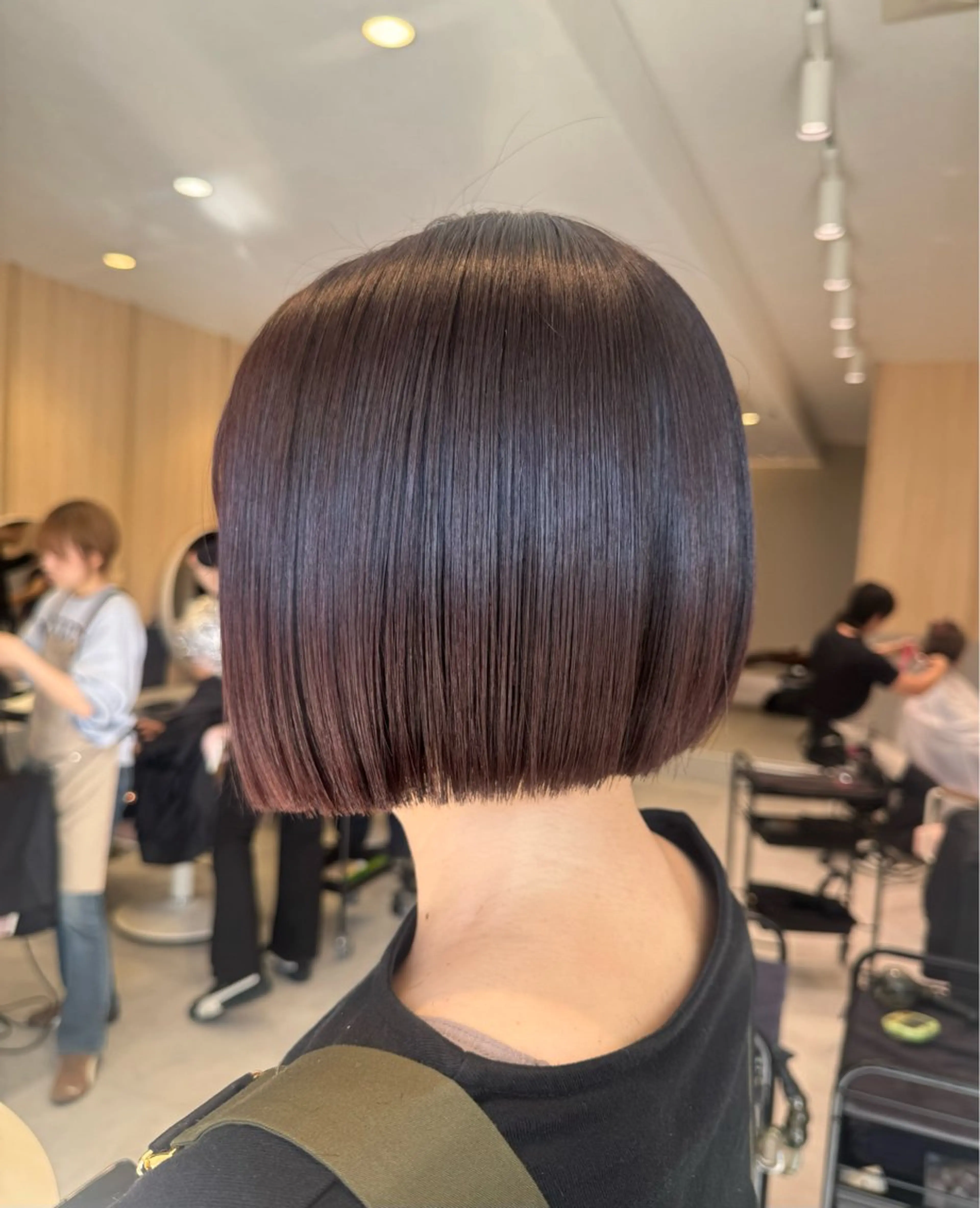 ショート カラー ブラウンカラー ピンクカラー ピンクブラウン ボブ 髪質改善 カット ヘアカラー トリートメント 𝘀𝗮𝗲 ⑅*/ 艶髪/ショートボブのヘアスタイル