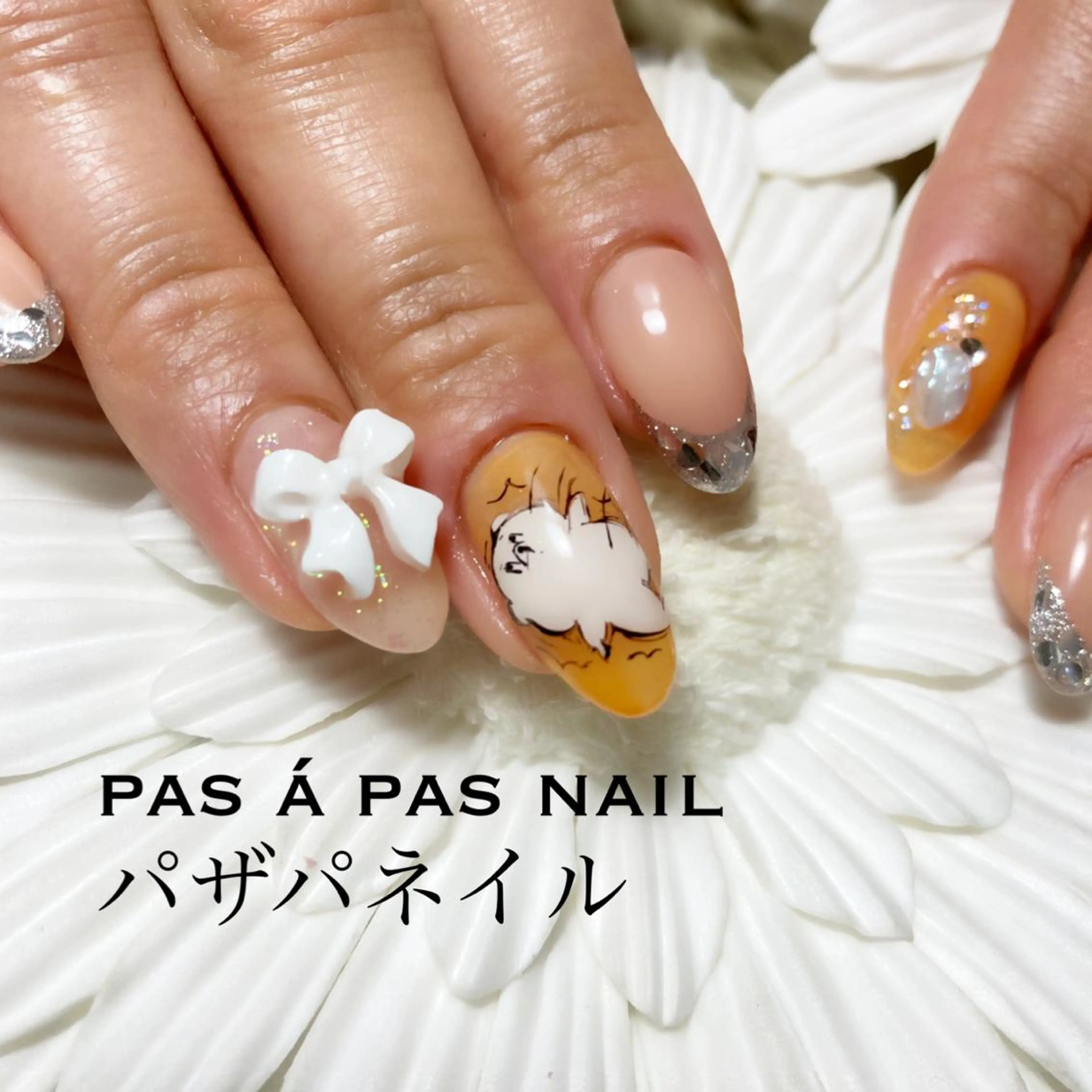 ミディアム ネイル Yakko pas á pasのネイルデザイン