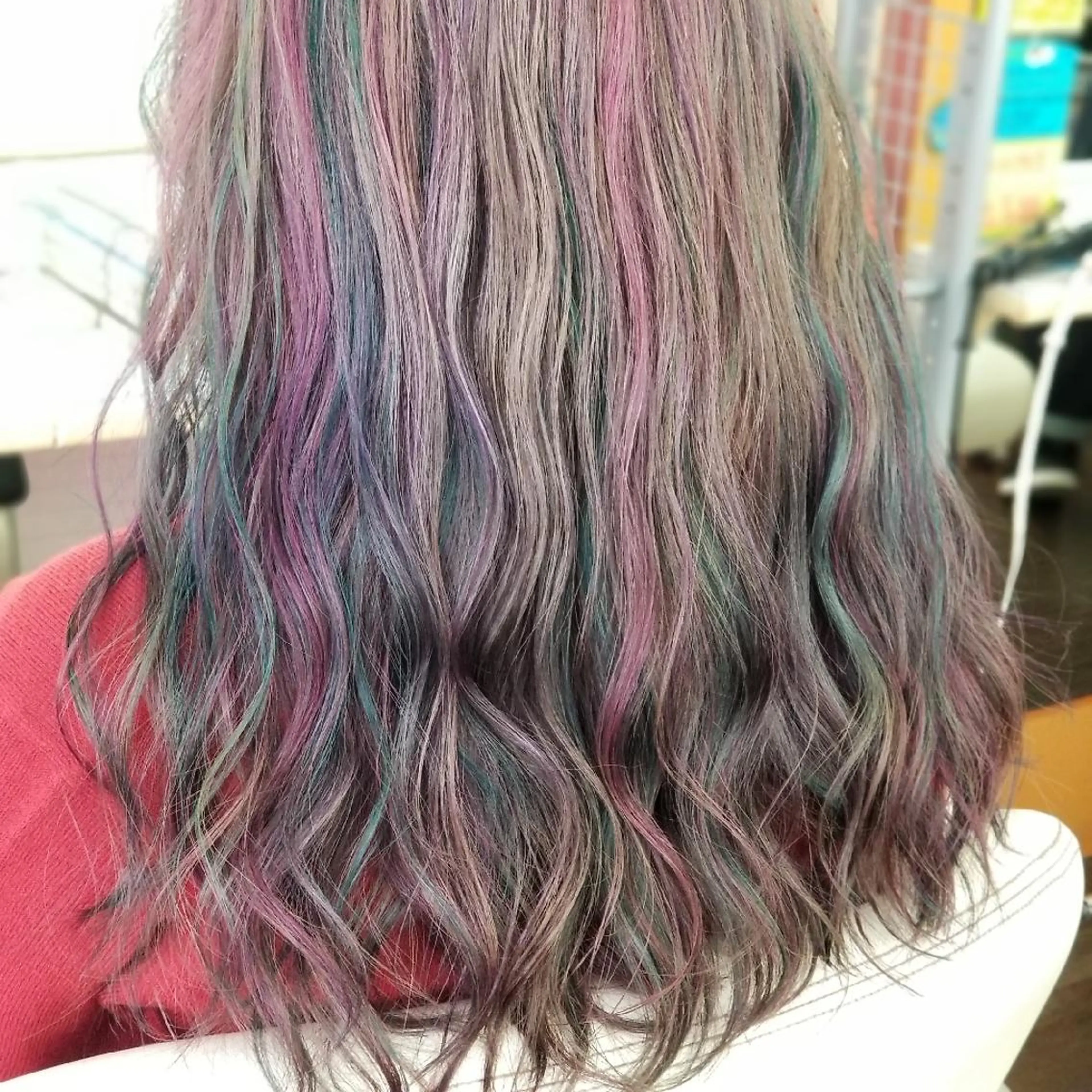 セミロング ヘアカラー トリートメント 植田 /エクステ /ブリーチ/髪質改善のヘアスタイル