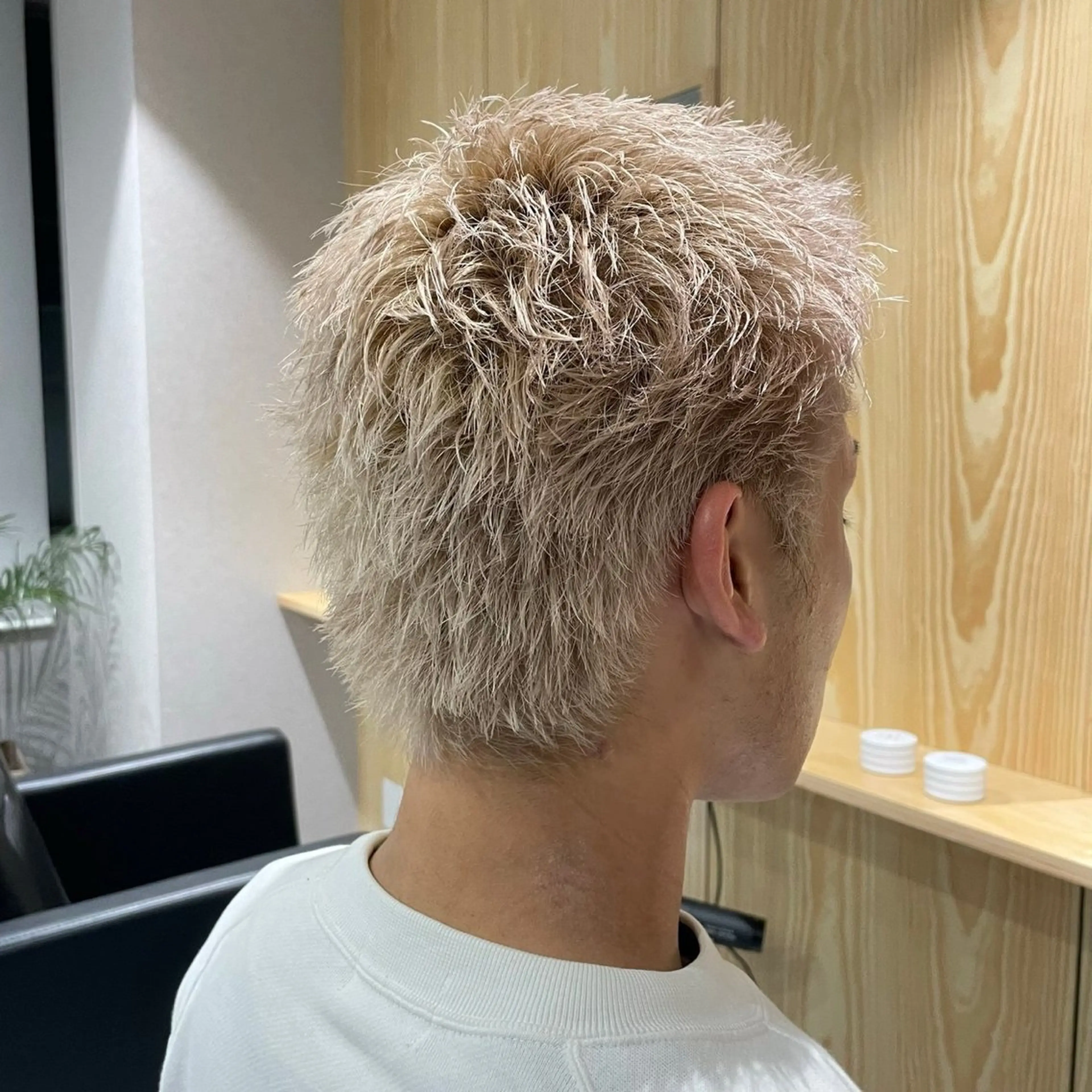 カラー 西村 杏のヘアスタイル