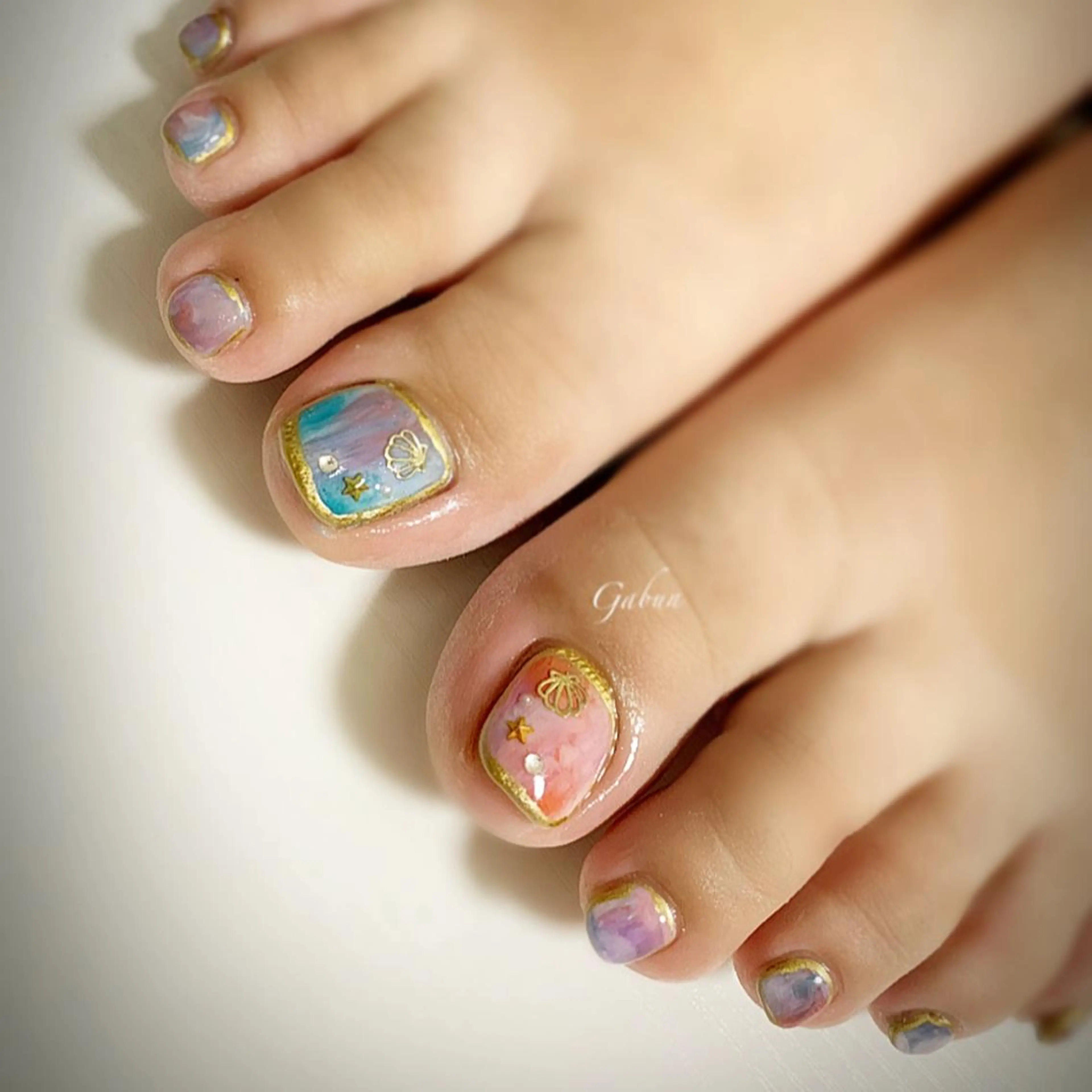 ネイル ニュアンスネイル フットネイル LOTUS ネイルサロンのネイルデザイン