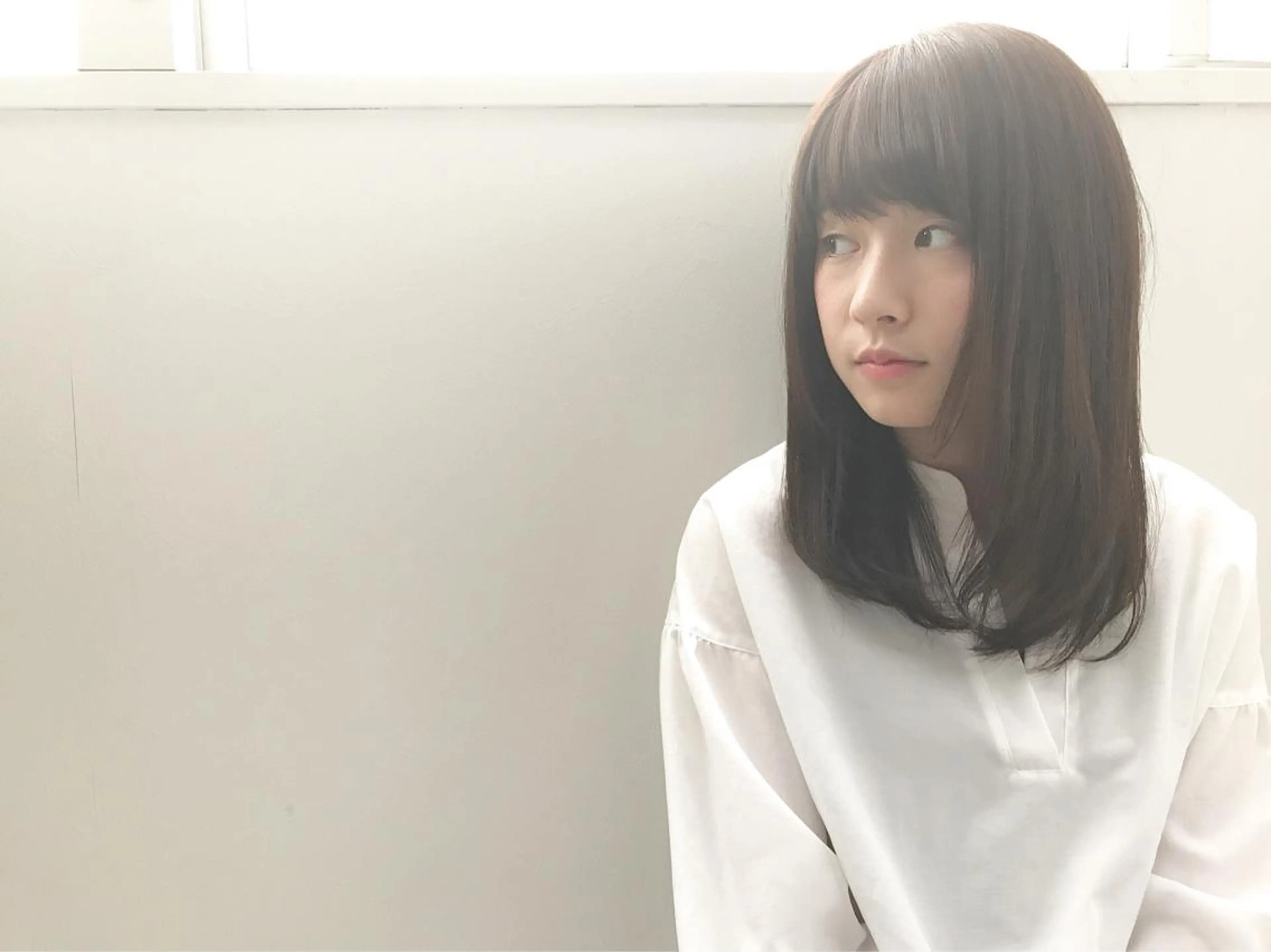 セミロング カラー 鎌田 祥江のヘアスタイル