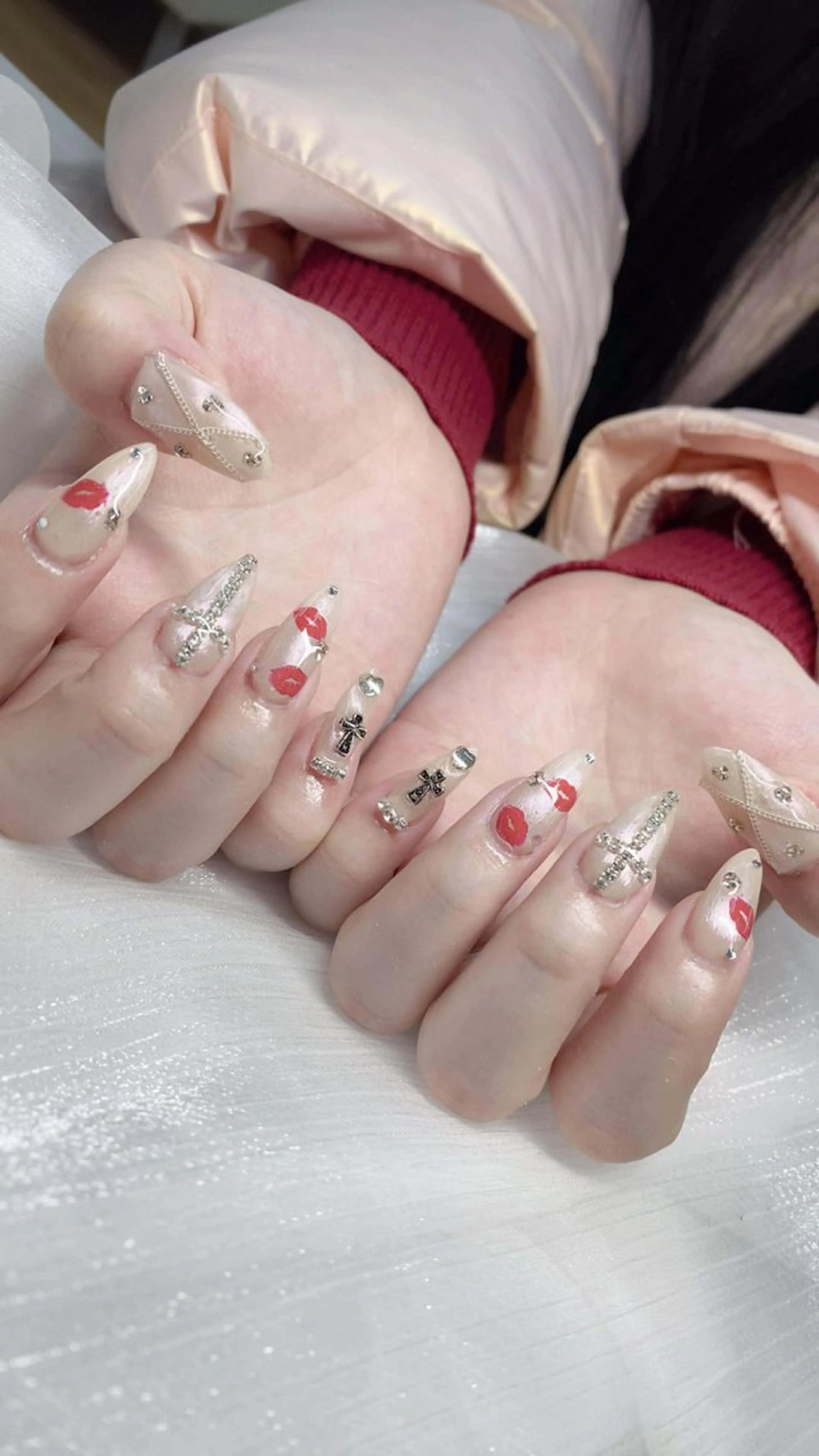 ネイル 成人式 フレンチネイル グラデーション 韓国ネイル マグネットネイル ハンドネイル Squen Nail 【持ち込みOK】のネイルデザイン