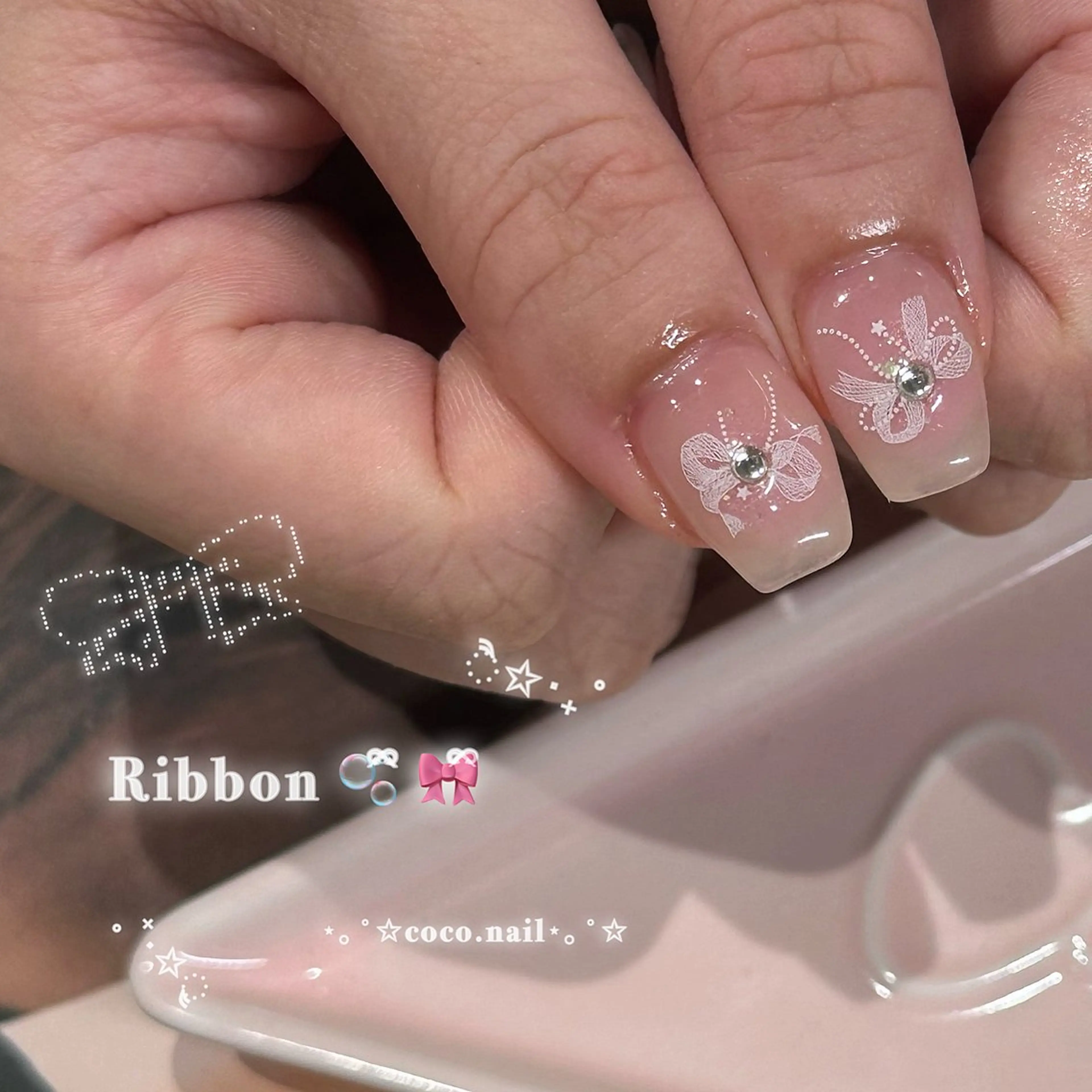 ネイル ハンドネイル フットネイル lili.nail y2k/長さ出しのネイルデザイン