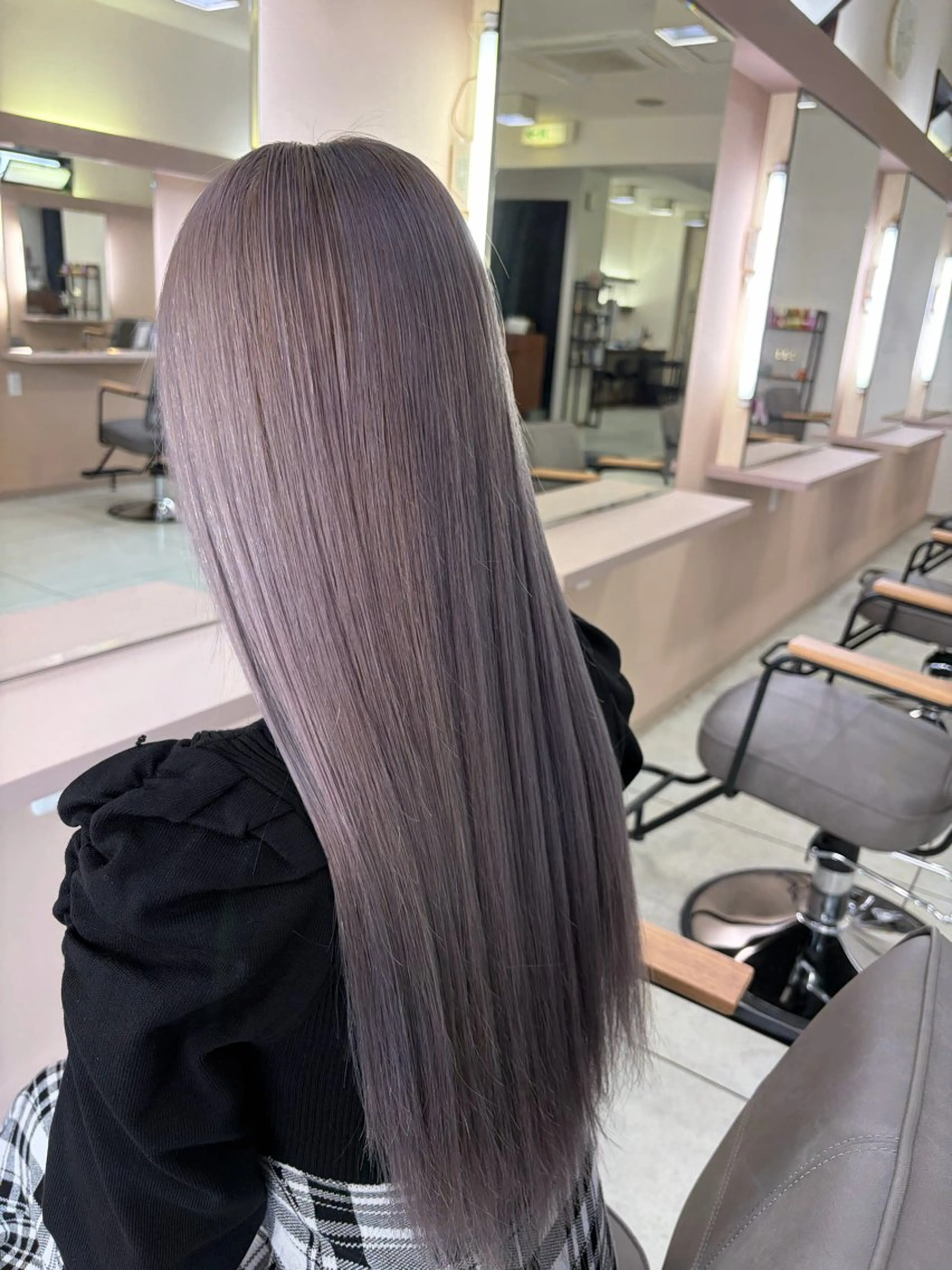 ロング カラー ブリーチ ハイトーンカラー 🍵rinka 🍵カラーモデル募集のヘアスタイル