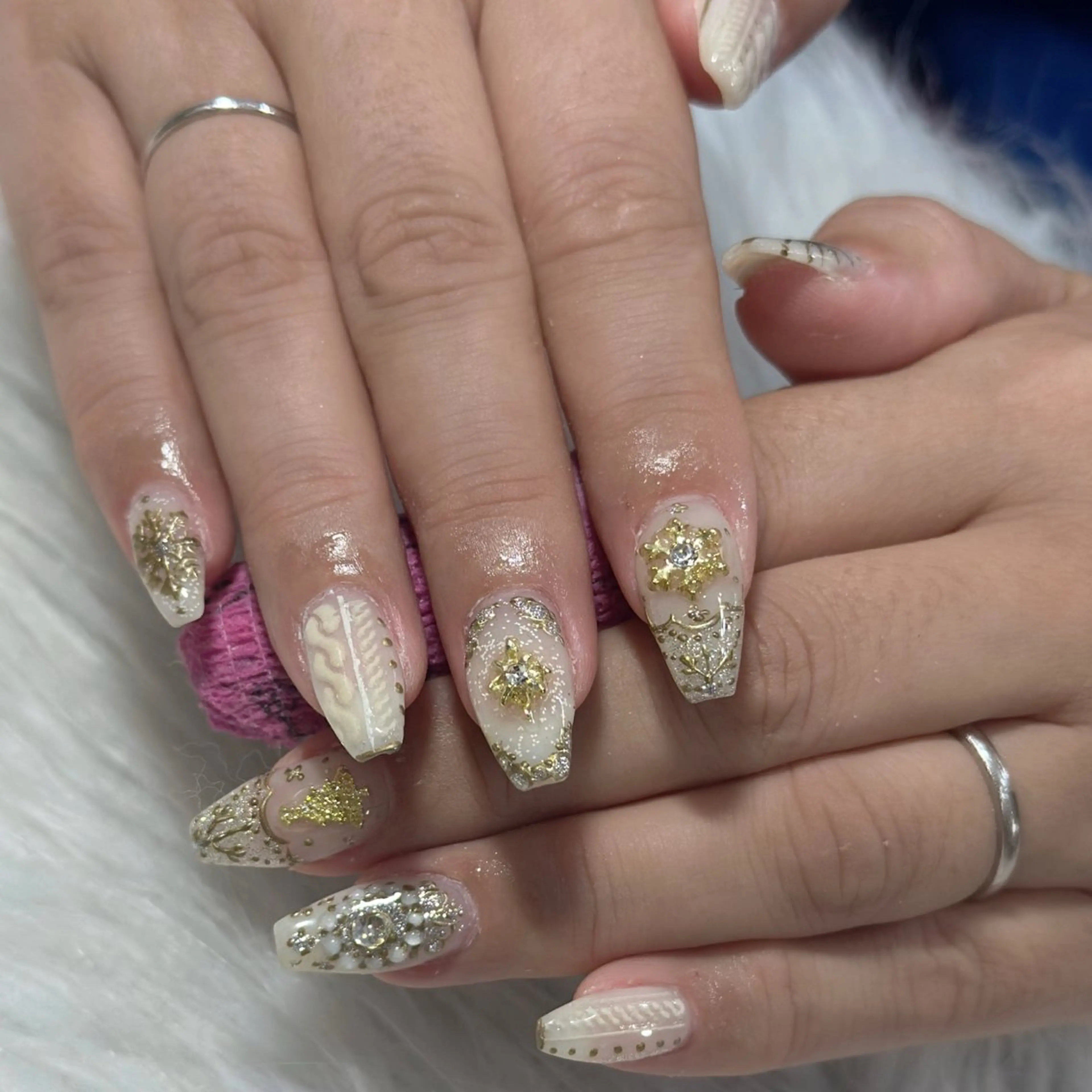 ネイル ハンドネイル フットネイル LAVISH nanamiのネイルデザイン