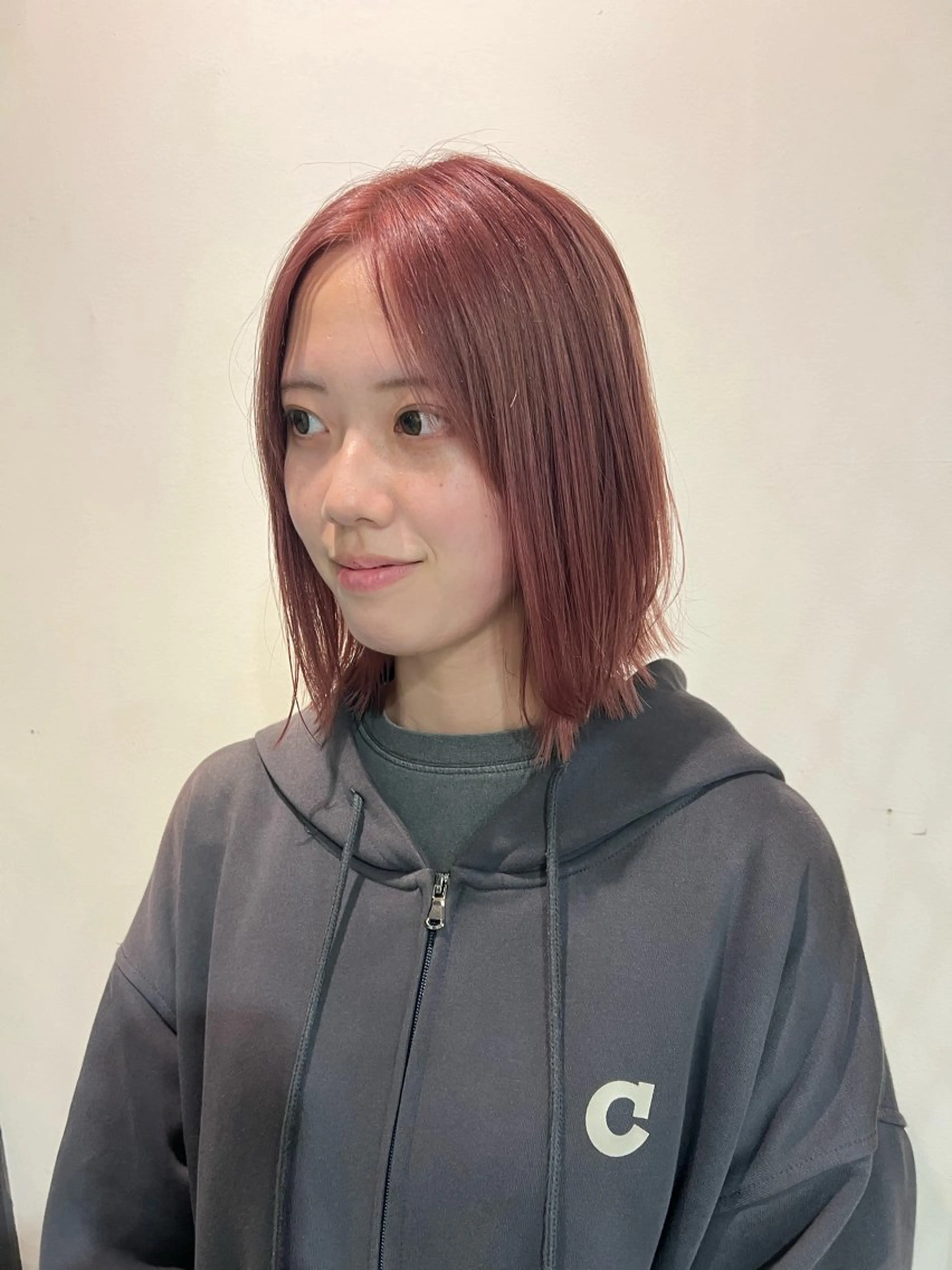 ショート カット ヘアカラー トリートメント yuuna. 🪽のヘアスタイル