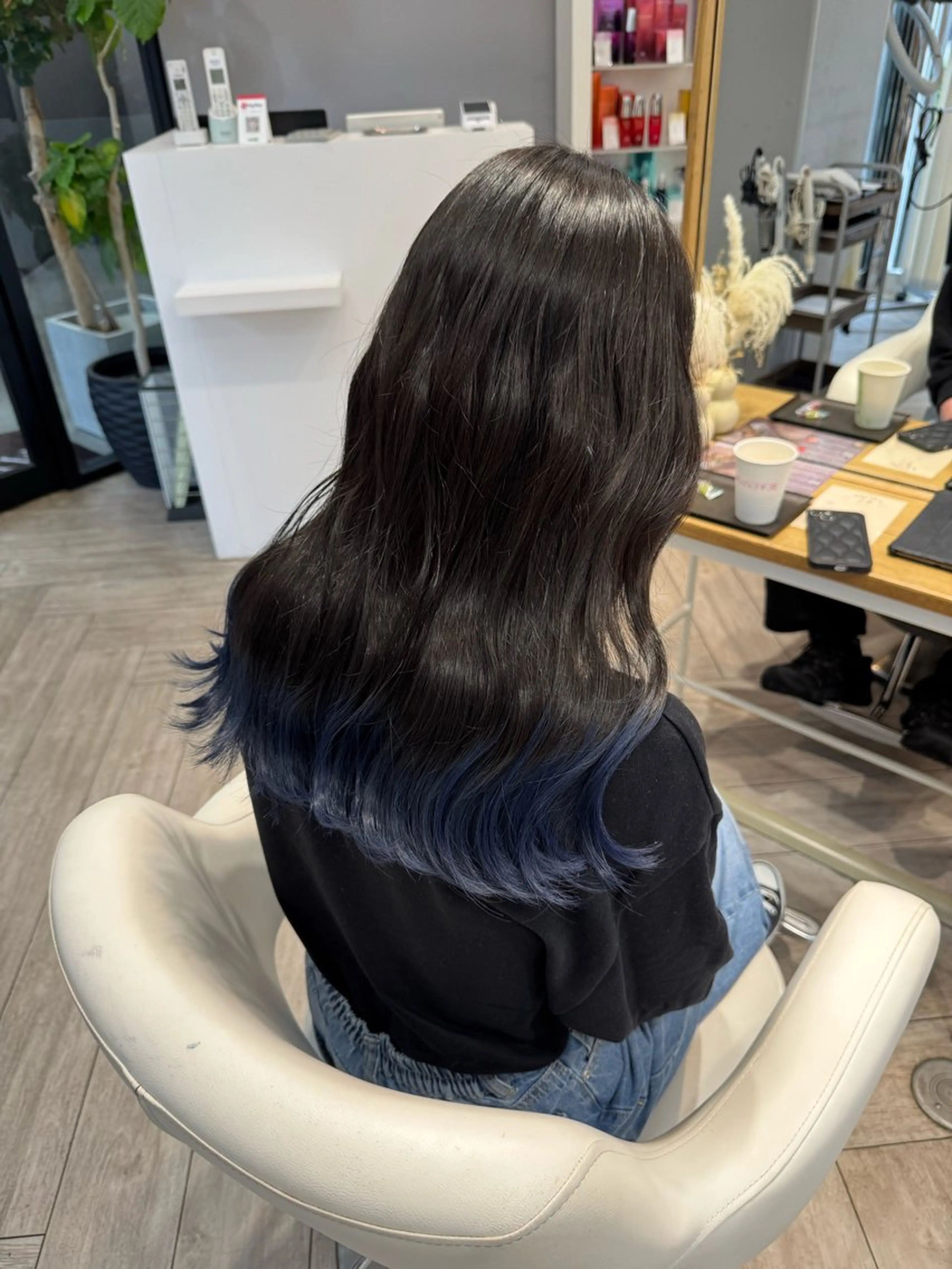 ロング カラー ブリーチ グラデーションカラー カット ヘアカラー AVANCE.ens 広島袋町店ayuのヘアスタイル