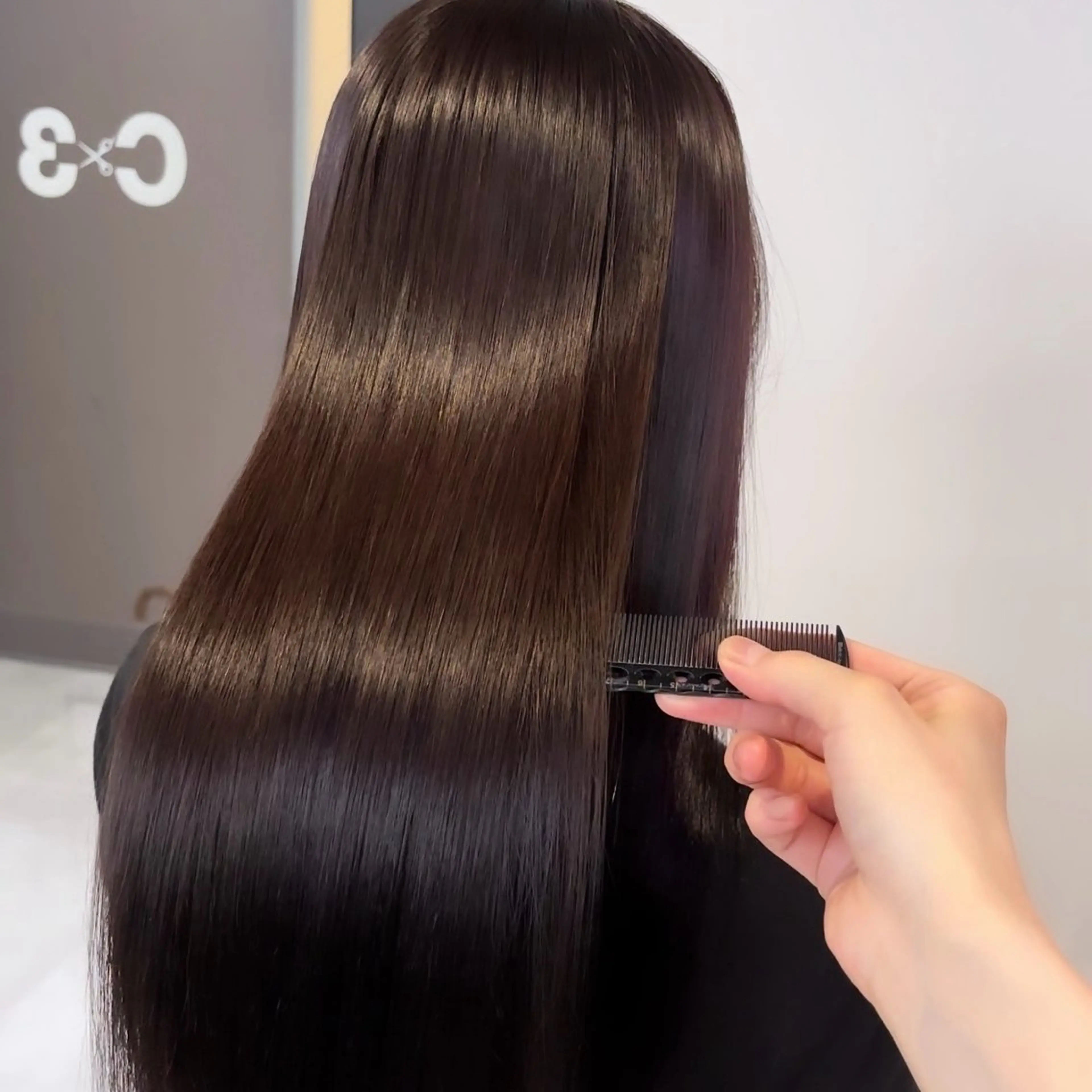 ロング 縮毛矯正 Ren. 🦋デザインカラーのヘアスタイル
