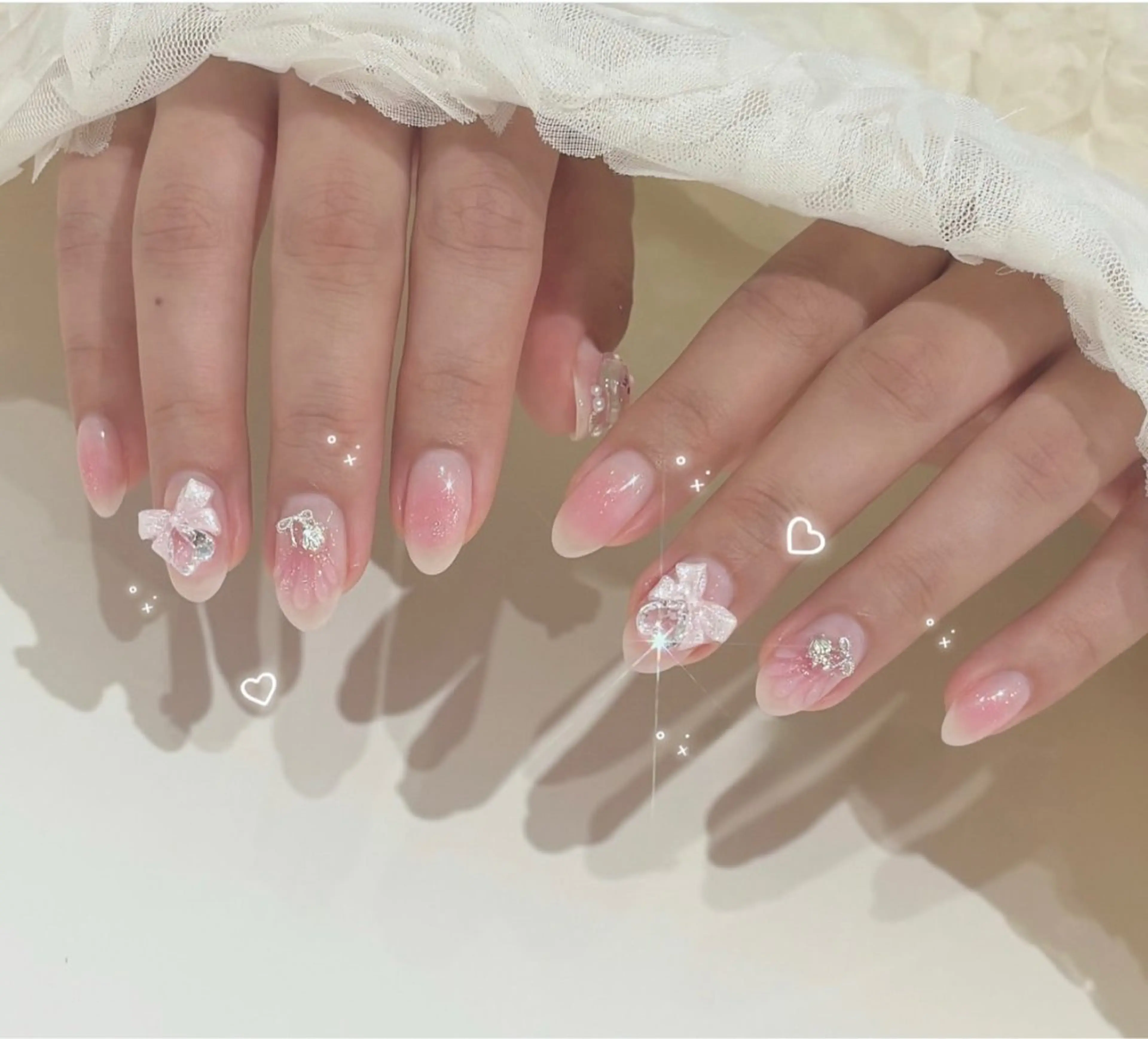 ネイル フレンチネイル キラキラネイル マグネットネイル ミラーネイル ニュアンスネイル ハンドネイル Tira Nailのネイルデザイン