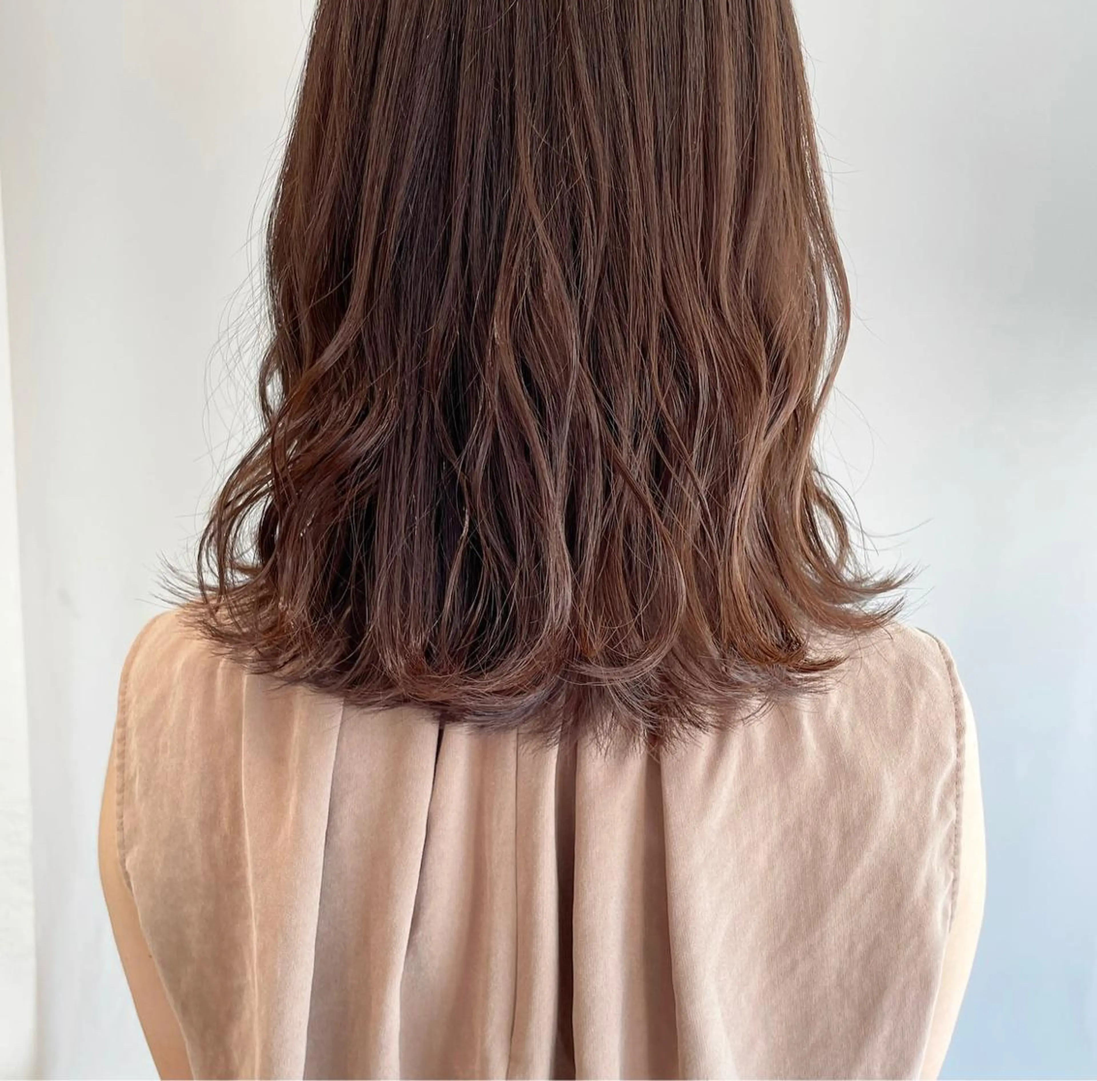 ミディアム カラー カット ヘアカラー トリートメント 山口 莉奈のヘアスタイル